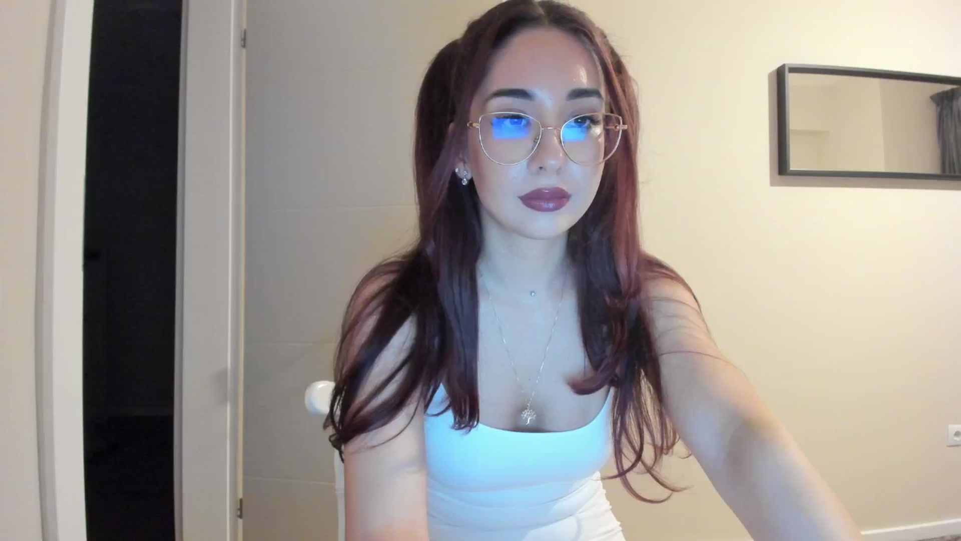 Gallery image thumbnail from Cataleya's myfreecams stream on, 04/23/2024, 21:46 image 14 of 20