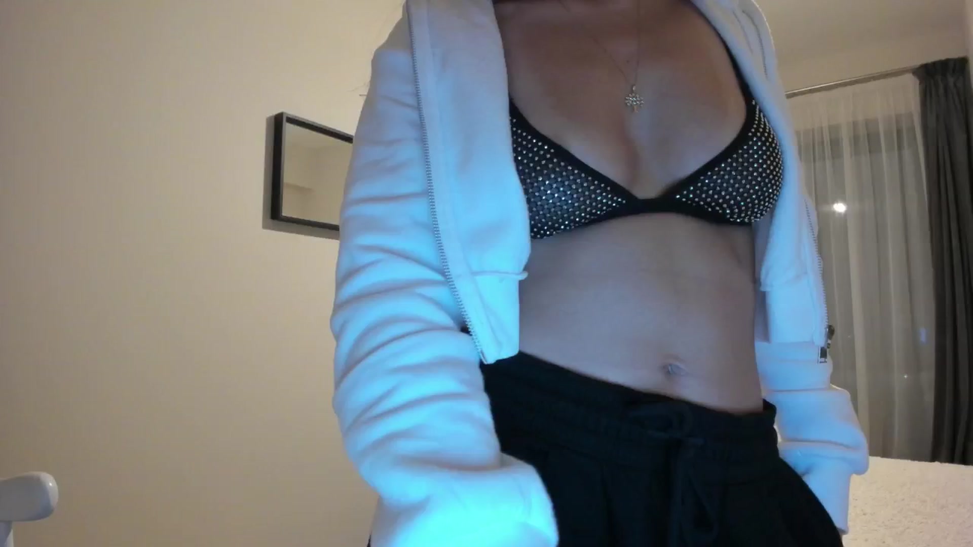 Gallery image thumbnail from Cataleya's myfreecams stream on, 04/24/2024, 22:18 image 16 of 20
