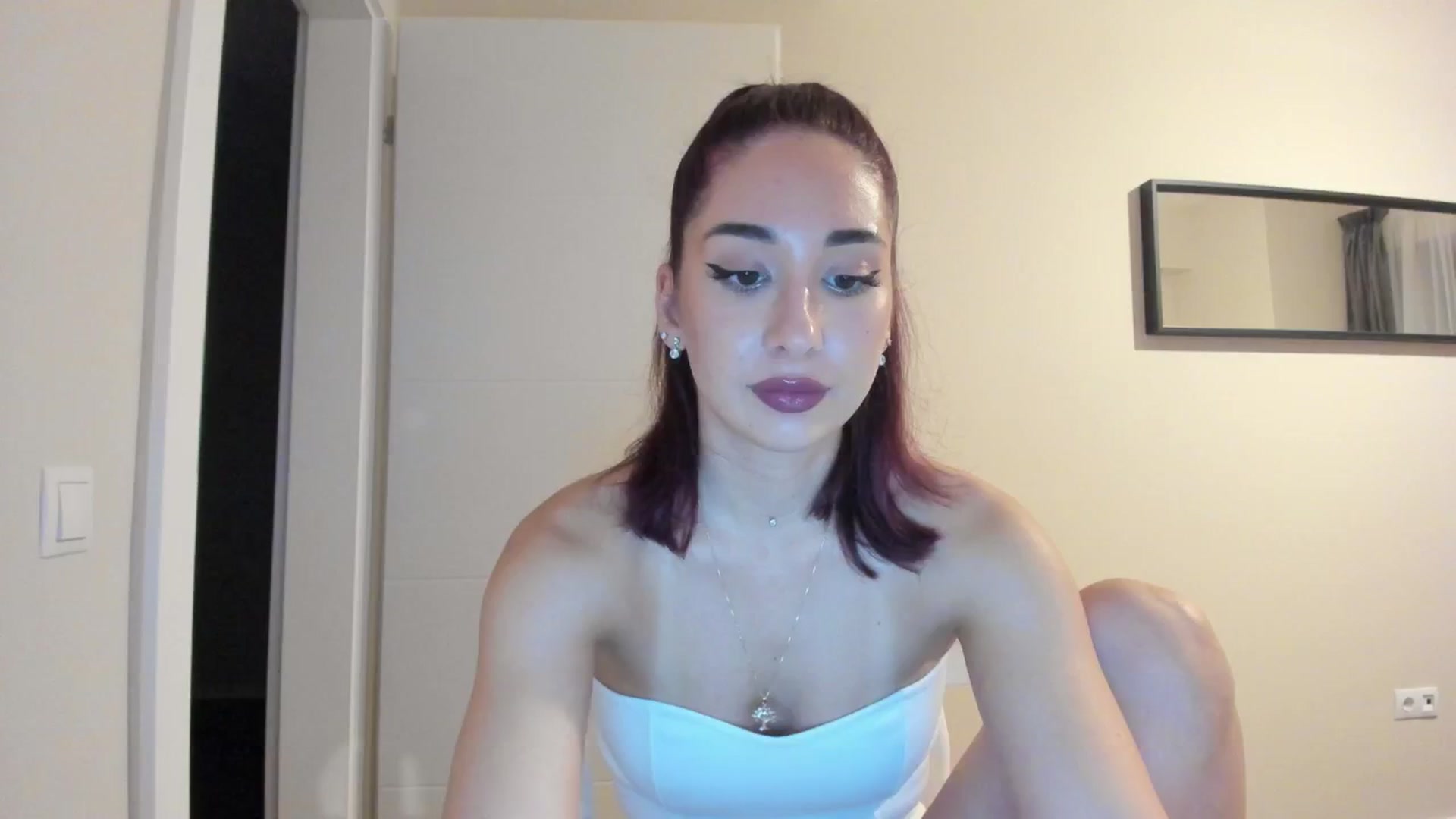 Gallery image thumbnail from Cataleya's myfreecams stream on, 04/28/2024, 21:03 image 2 of 20