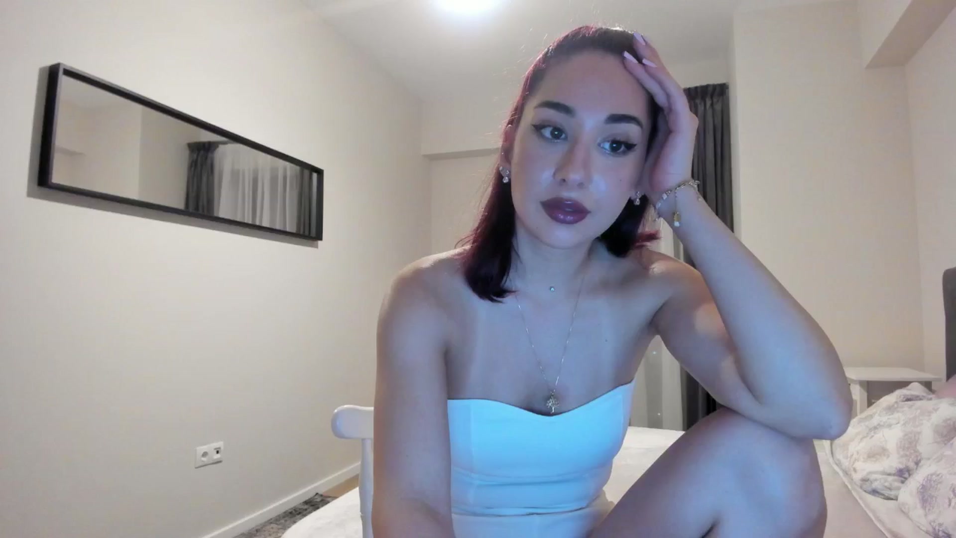 Gallery image thumbnail from Cataleya's myfreecams stream on, 04/28/2024, 22:19 image 2 of 20