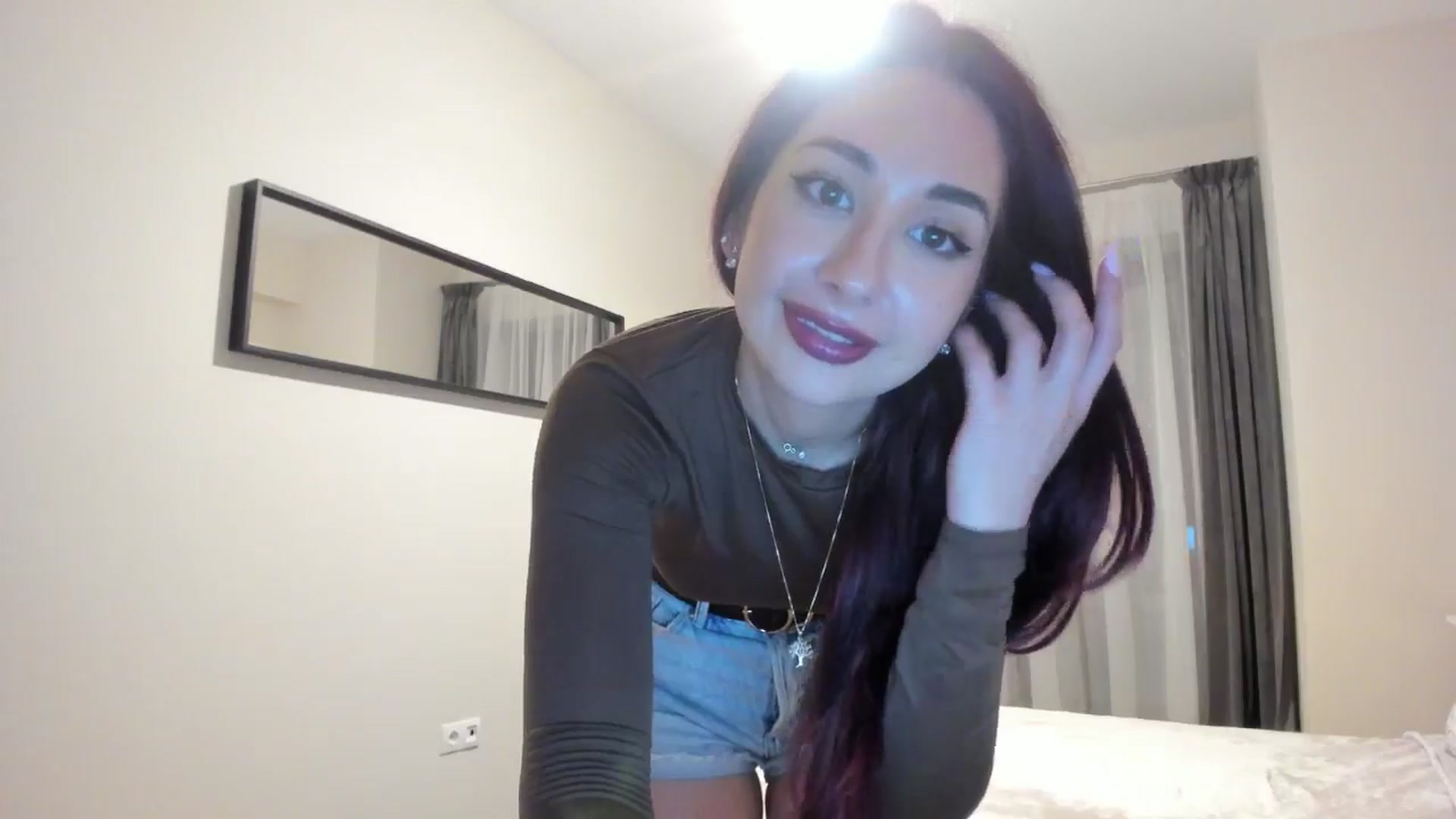 Gallery image thumbnail from Cataleya's myfreecams stream on, 04/29/2024, 21:38 image 2 of 20