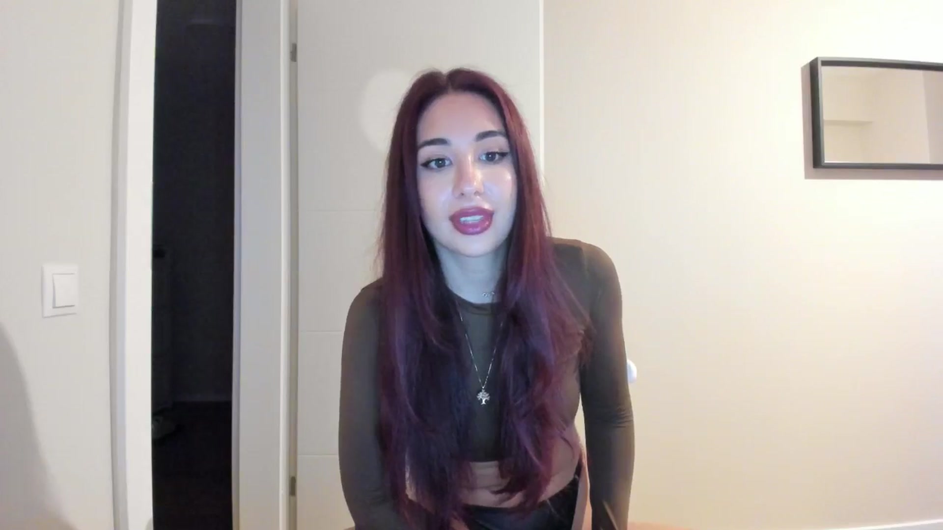 Gallery image thumbnail from Cataleya's myfreecams stream on, 04/29/2024, 21:38 image 10 of 20