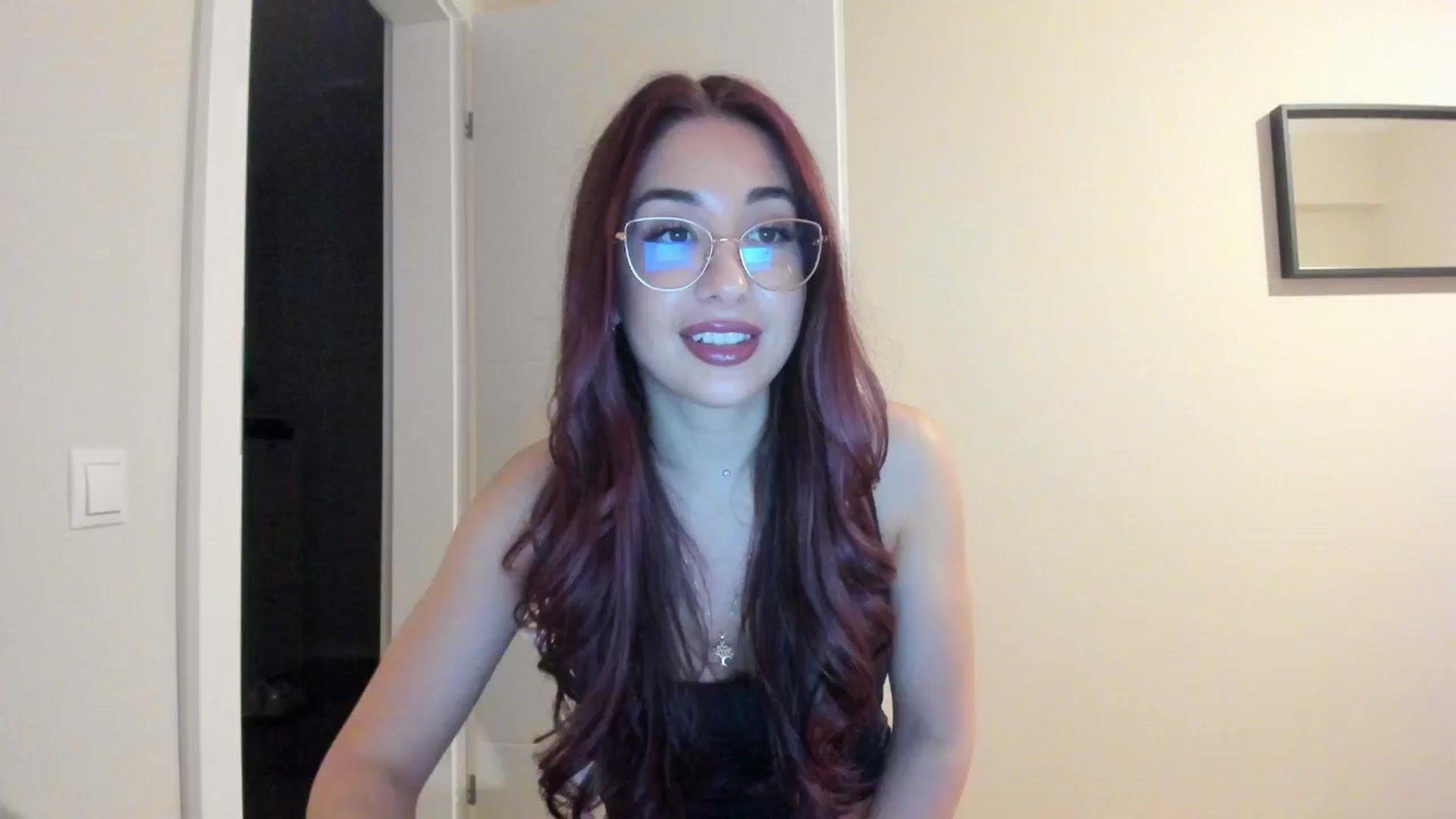 Gallery image thumbnail from Cataleya's myfreecams stream on, 05/03/2024, 22:50 image 16 of 20