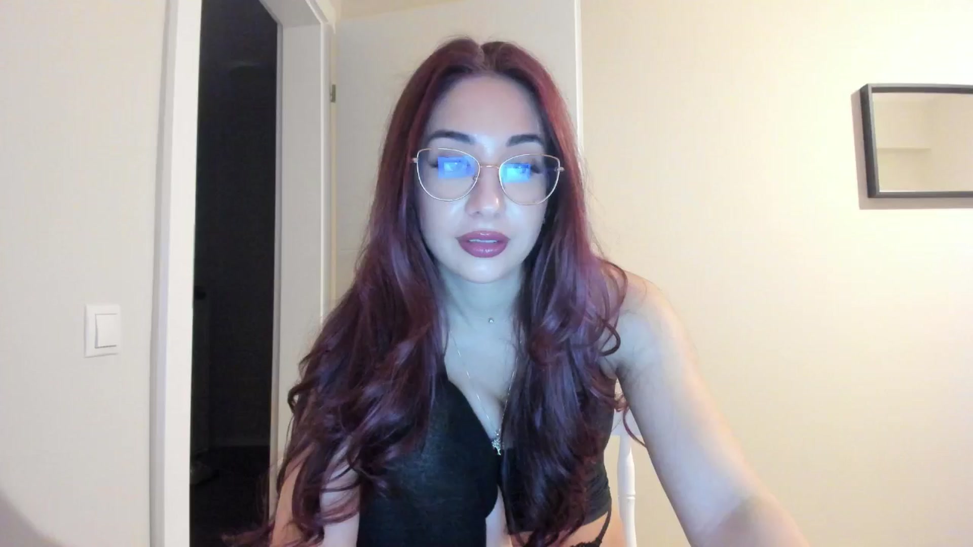 Gallery image thumbnail from Cataleya's myfreecams stream on, 05/03/2024, 22:50 image 14 of 20