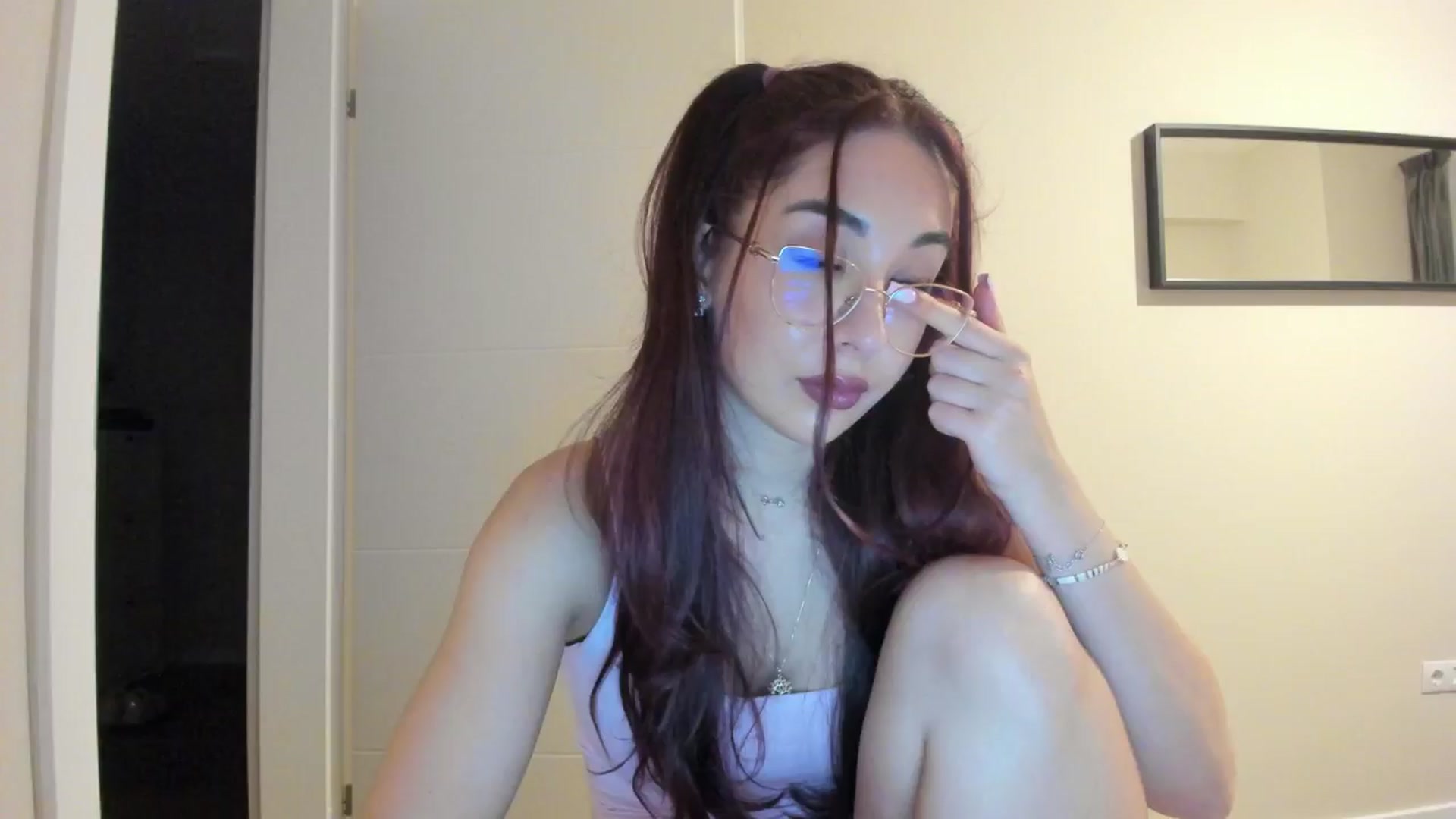 Gallery image thumbnail from Cataleya's myfreecams stream on, 05/04/2024, 21:33 image 15 of 20