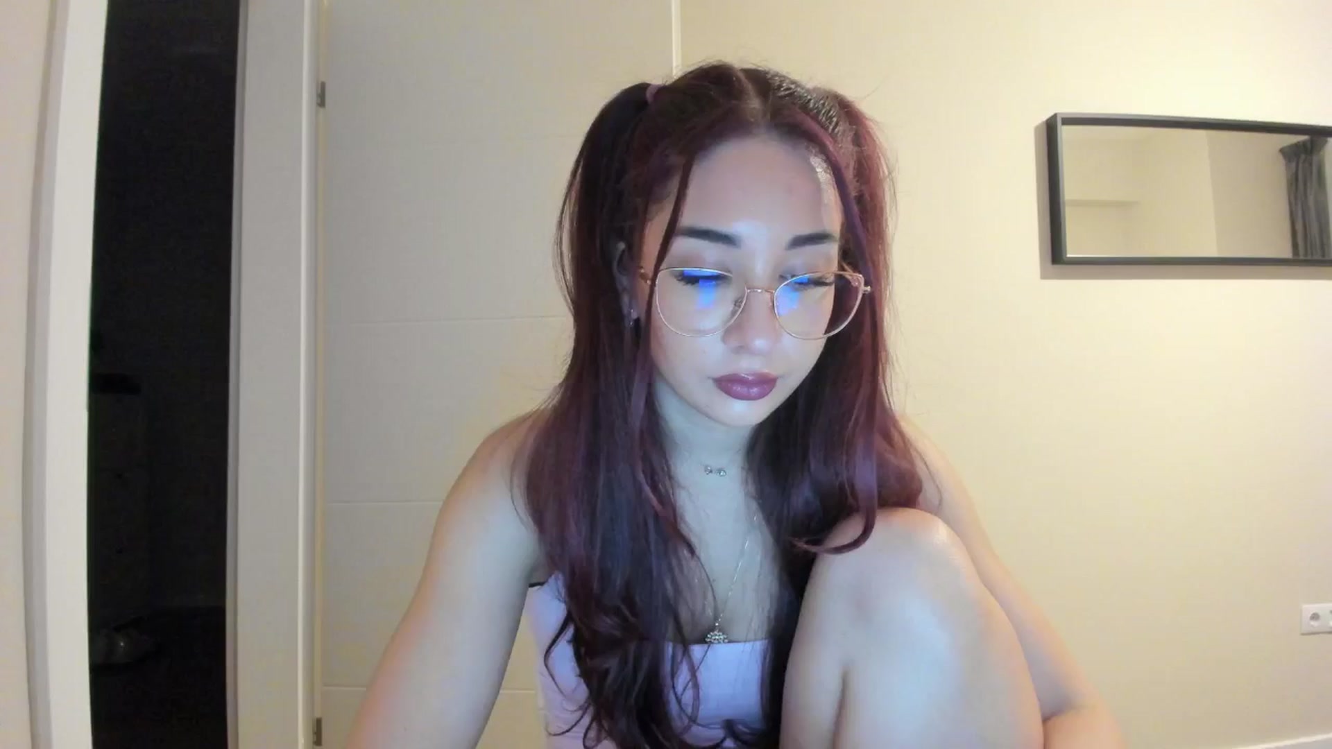 Gallery image thumbnail from Cataleya's myfreecams stream on, 05/04/2024, 21:33 image 16 of 20