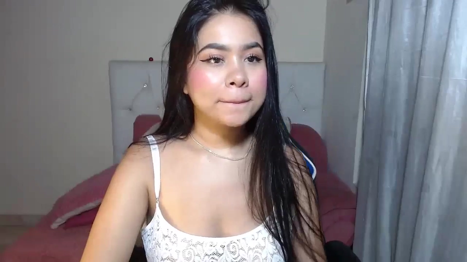 Gallery image thumbnail from Catalina_21_'s myfreecams stream on, 12/16/2023, 10:11 image 12 of 20