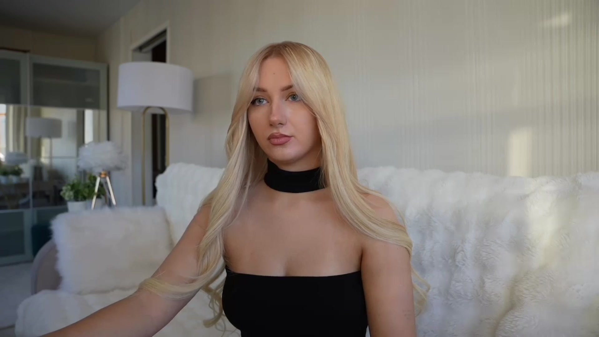 Gallery image thumbnail from Catch_Me's myfreecams stream on, 03/21/2025, 13:55 image 9 of 20