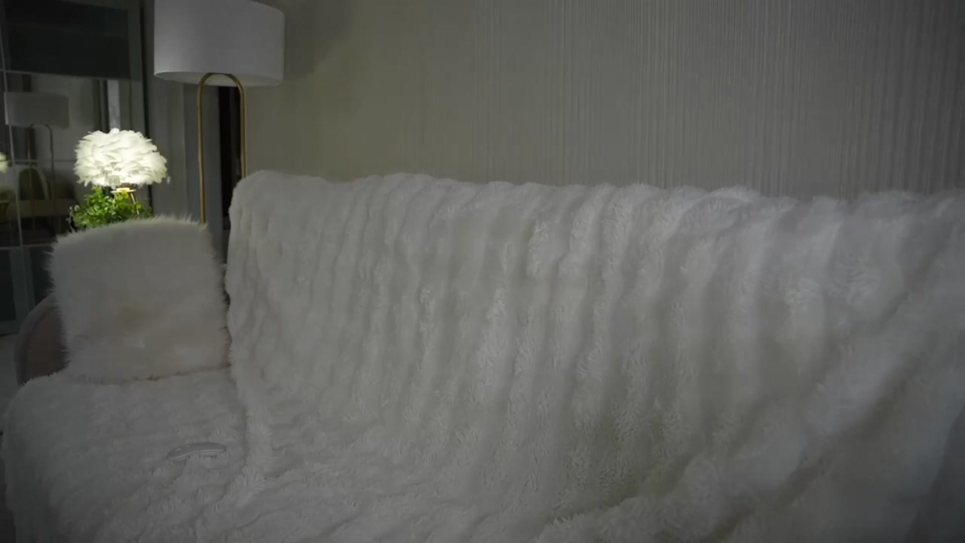 Gallery image thumbnail from Catch_Me's myfreecams stream on, 03/22/2025, 14:24 image 15 of 20