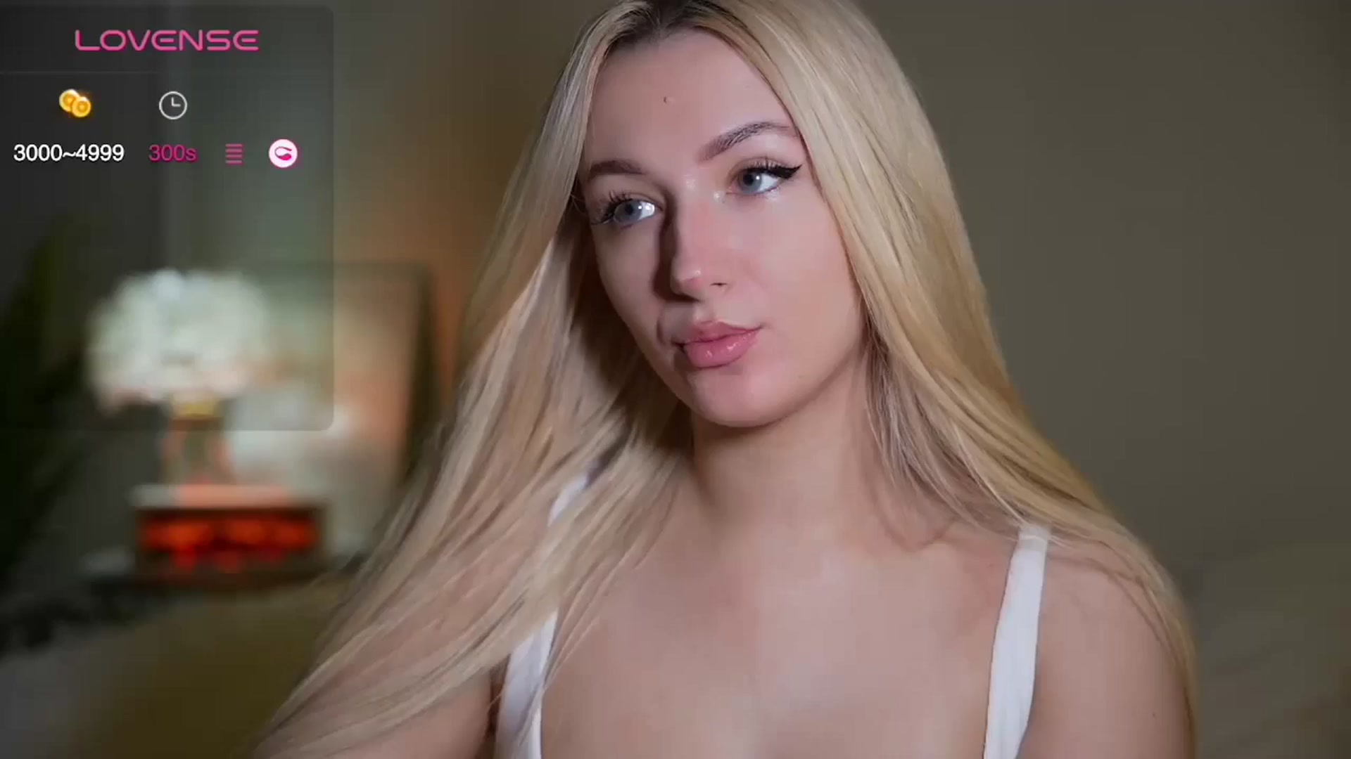 Gallery image thumbnail from Catch_Me's myfreecams stream on, 04/26/2025, 19:32 image 1 of 20