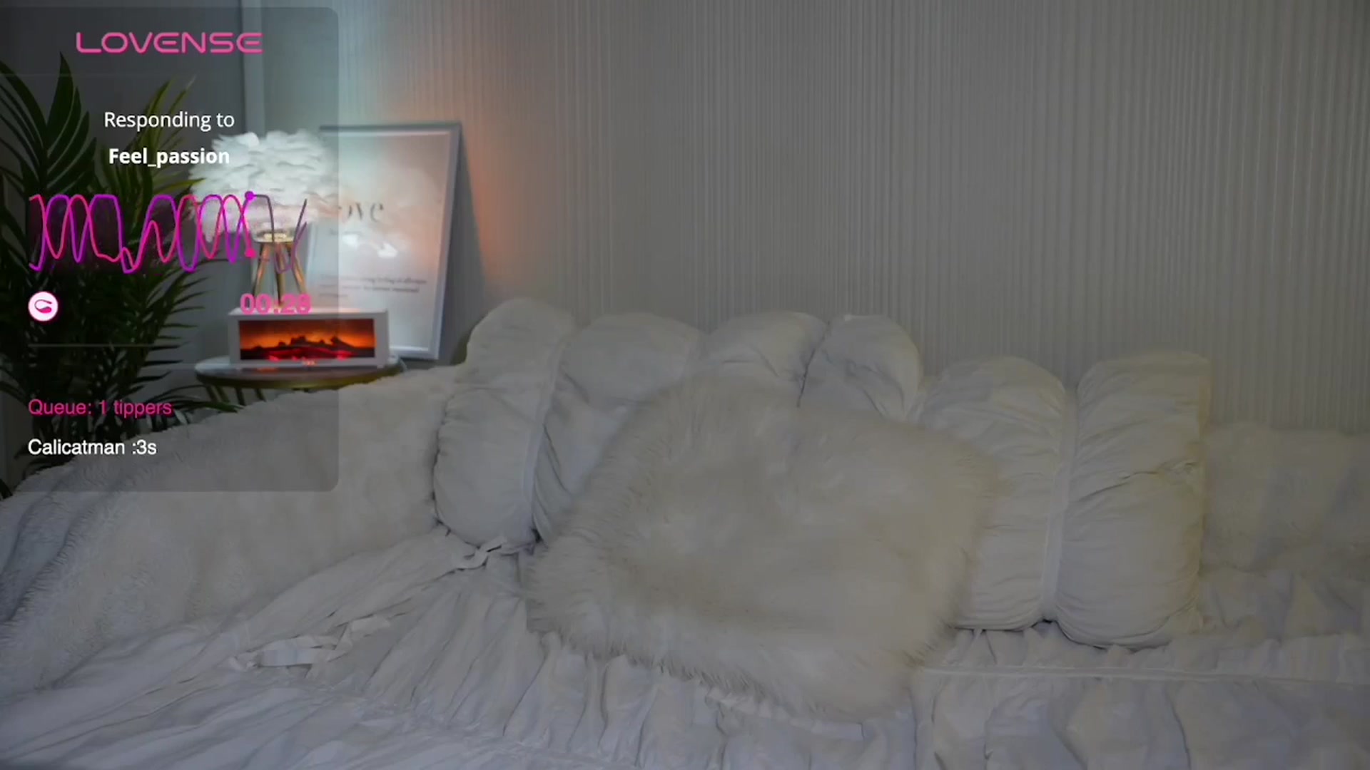 Gallery image thumbnail from Catch_Me's myfreecams stream on, 04/26/2025, 19:32 image 19 of 20