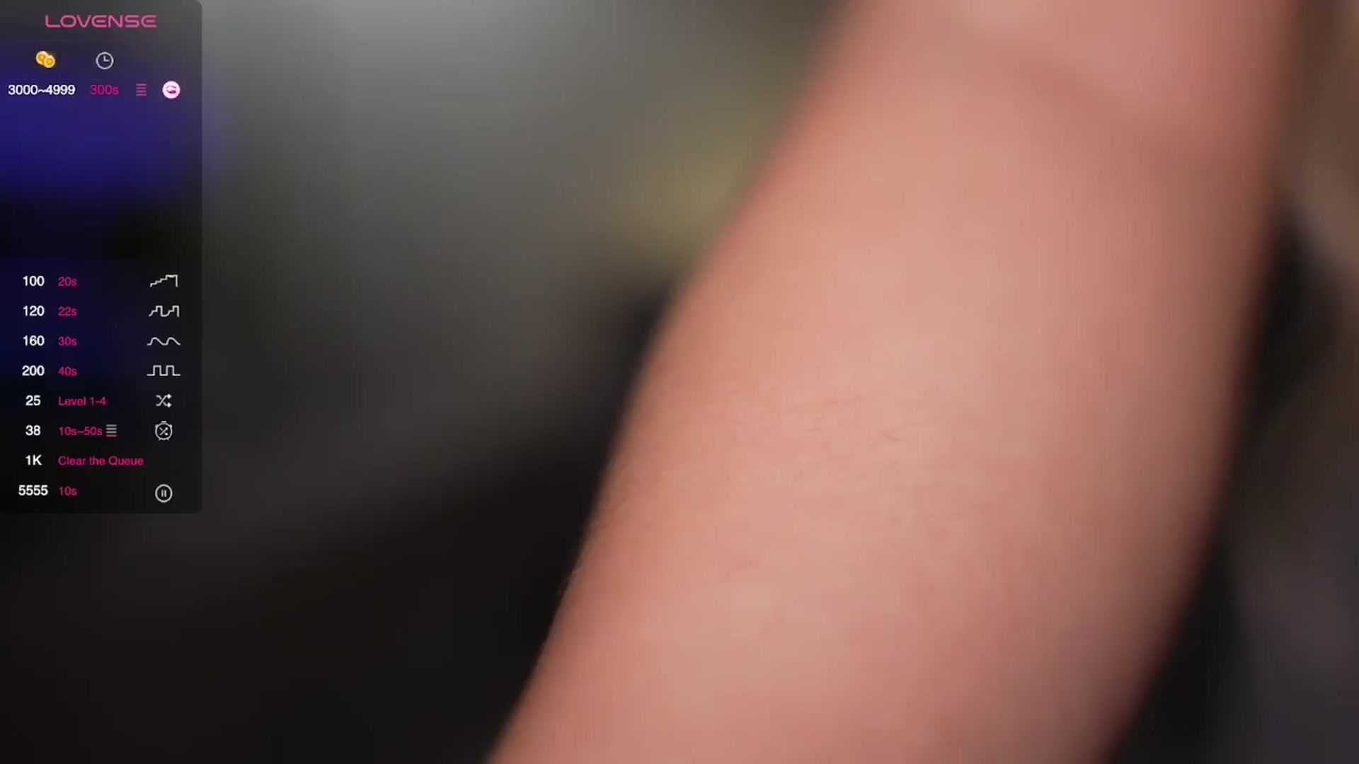 Gallery image thumbnail from Catch_Me's myfreecams stream on, 06/04/2025, 16:07 image 17 of 20