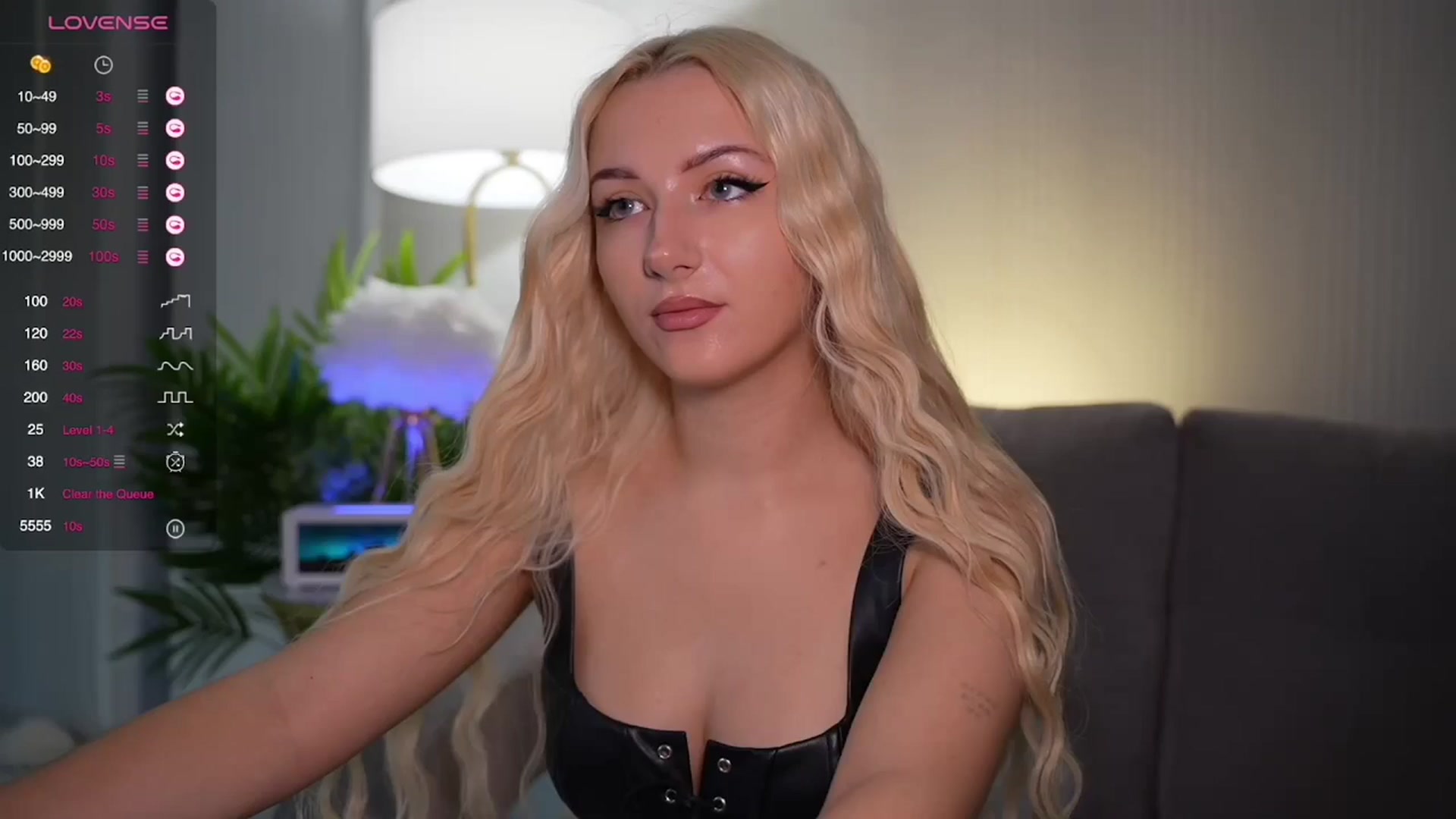 Gallery image thumbnail from Catch_Me's myfreecams stream on, 06/04/2025, 16:07 image 1 of 20
