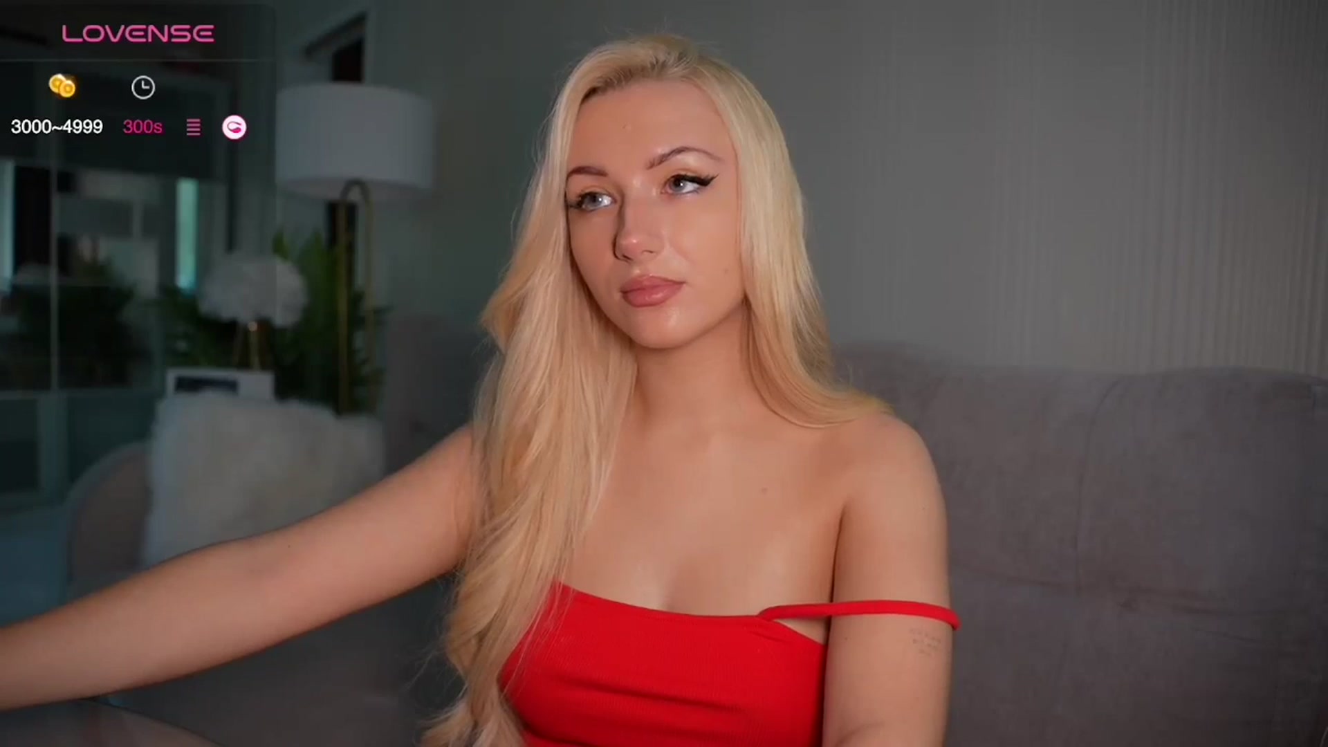 Gallery image thumbnail from Catch_Me's myfreecams stream on, 06/05/2025, 16:33 image 7 of 20