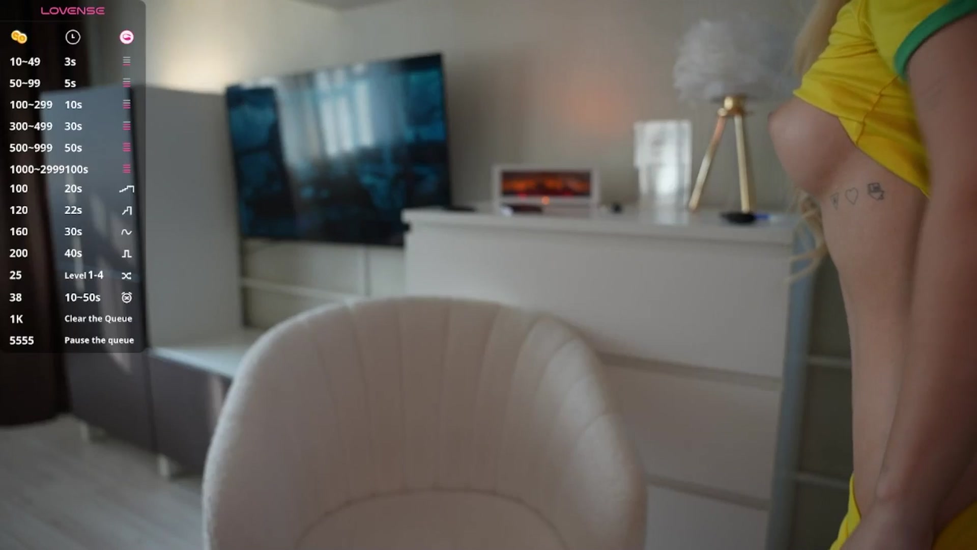 Gallery image thumbnail from Catch_Me's myfreecams stream on, 06/18/2025, 14:56 image 7 of 20