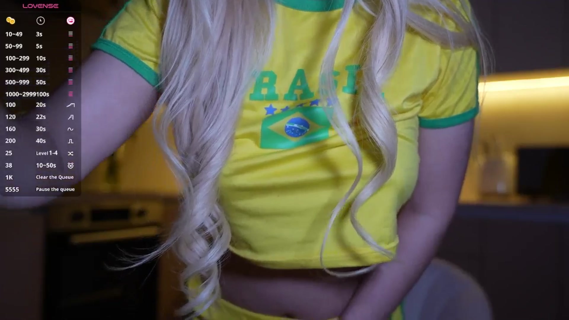 Gallery image thumbnail from Catch_Me's myfreecams stream on, 06/23/2025, 17:21 image 10 of 20