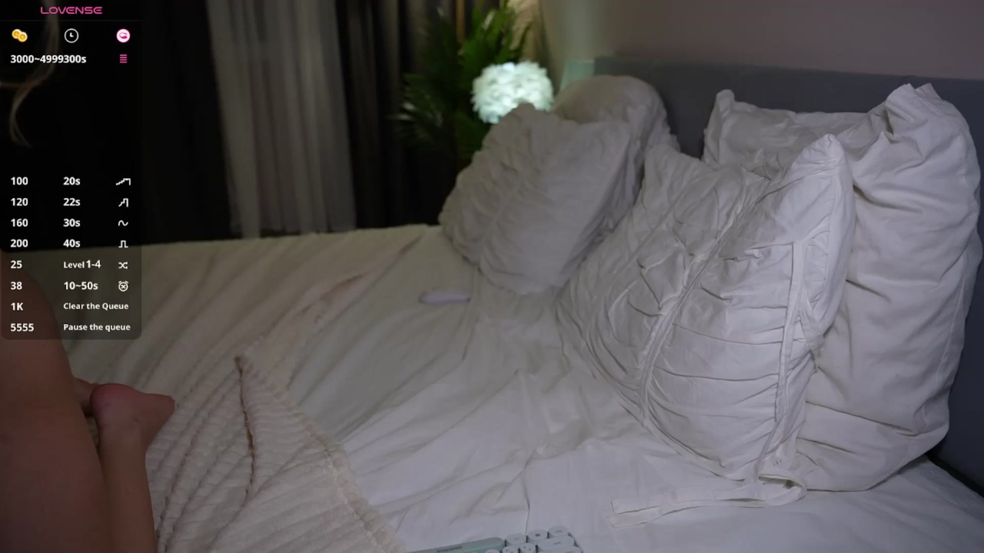 Gallery image thumbnail from Catch_Me's myfreecams stream on, 07/04/2025, 21:49 image 17 of 20