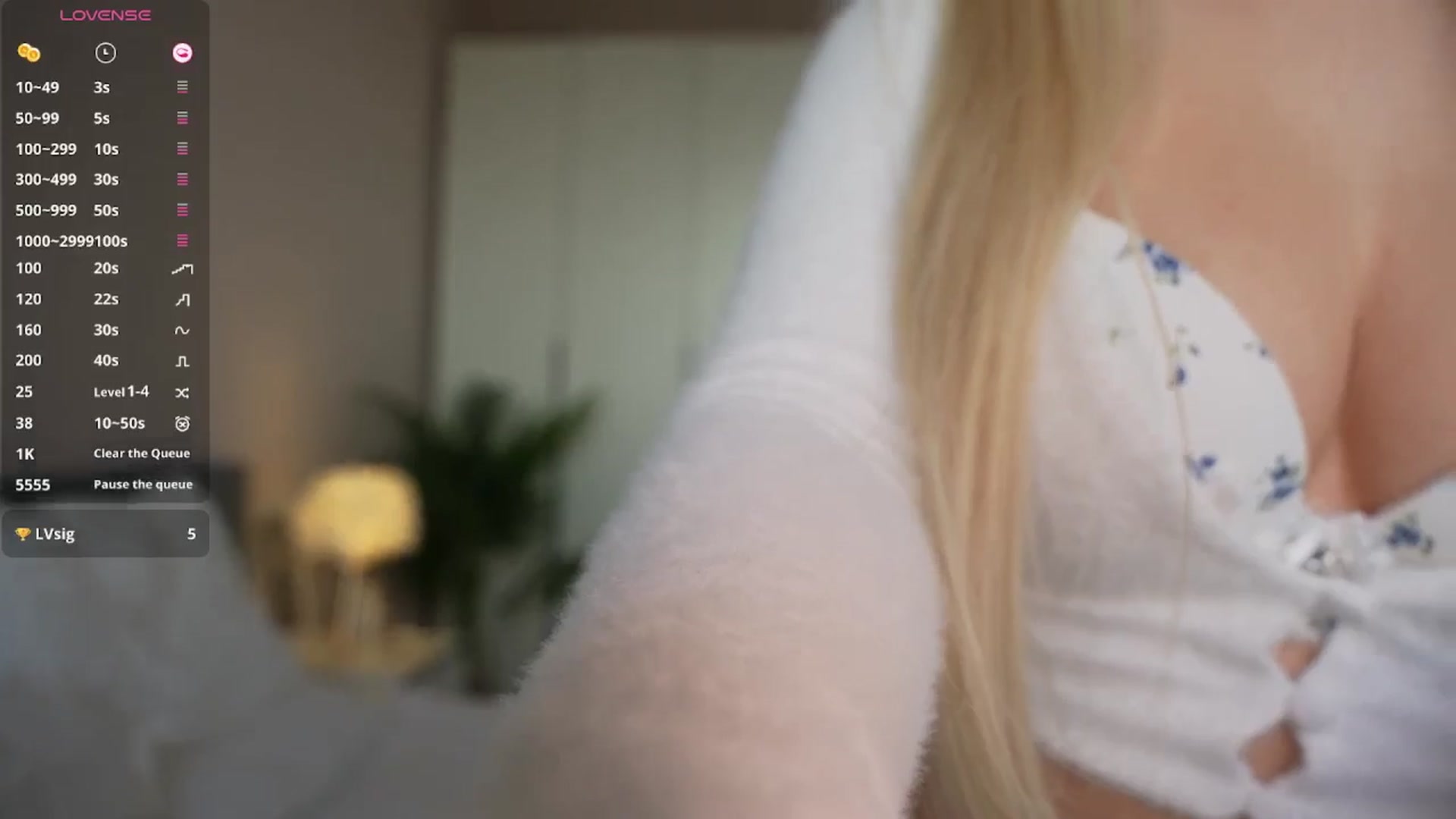 Gallery image thumbnail from Catch_Me's myfreecams stream on, 07/25/2025, 15:32 image 5 of 20