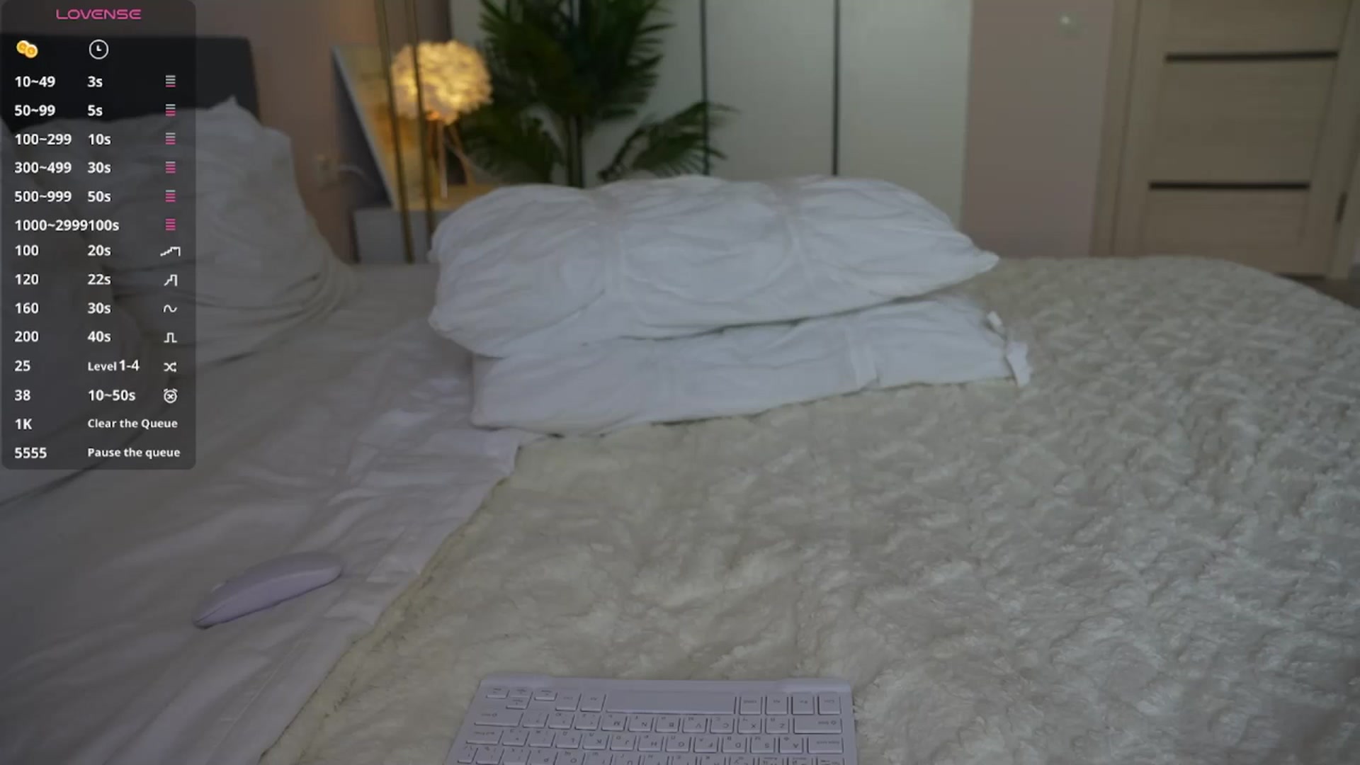 Gallery image thumbnail from Catch_Me's myfreecams stream on, 07/31/2025, 15:15 image 17 of 20