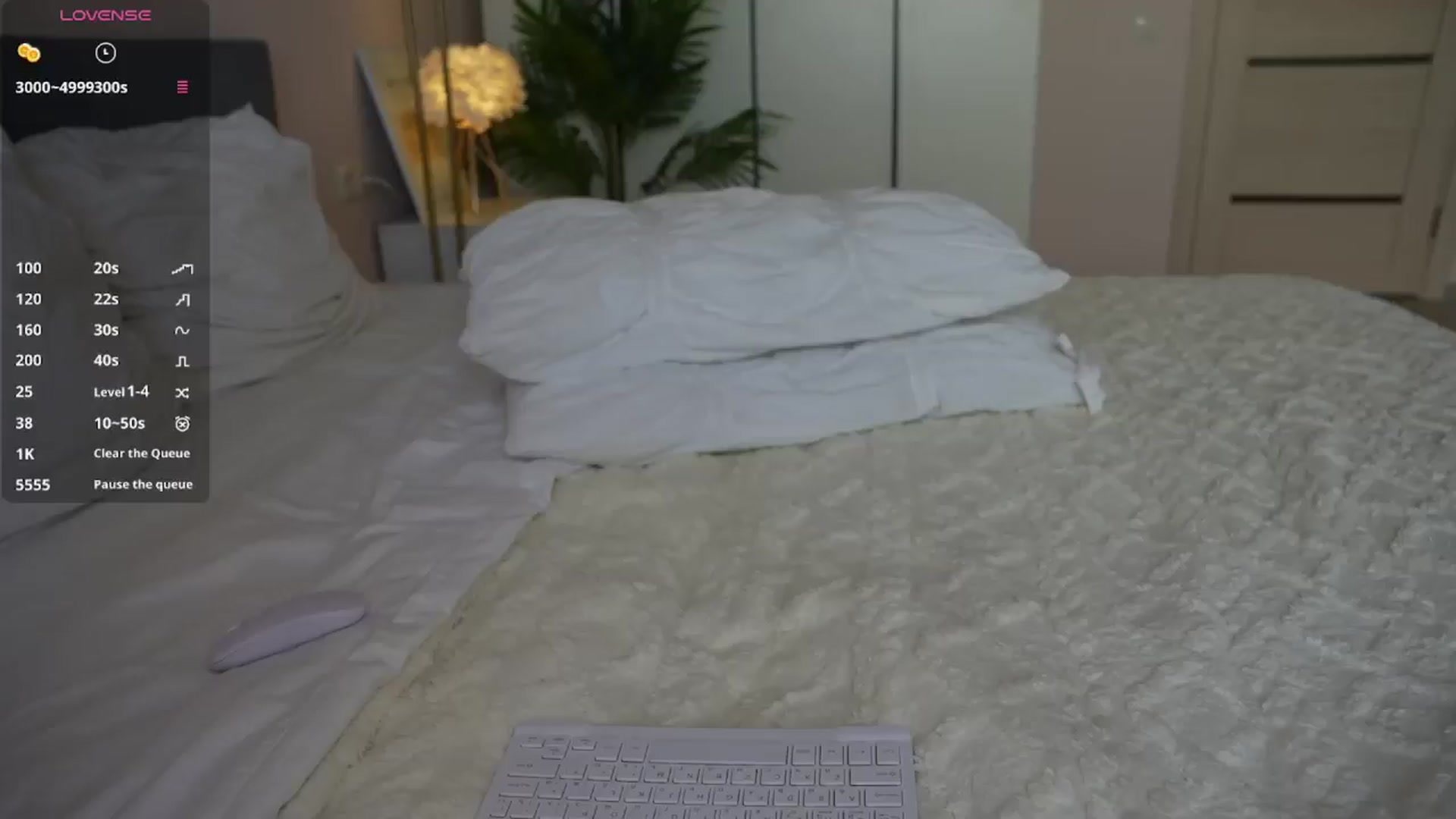 Gallery image thumbnail from Catch_Me's myfreecams stream on, 07/31/2025, 15:15 image 16 of 20