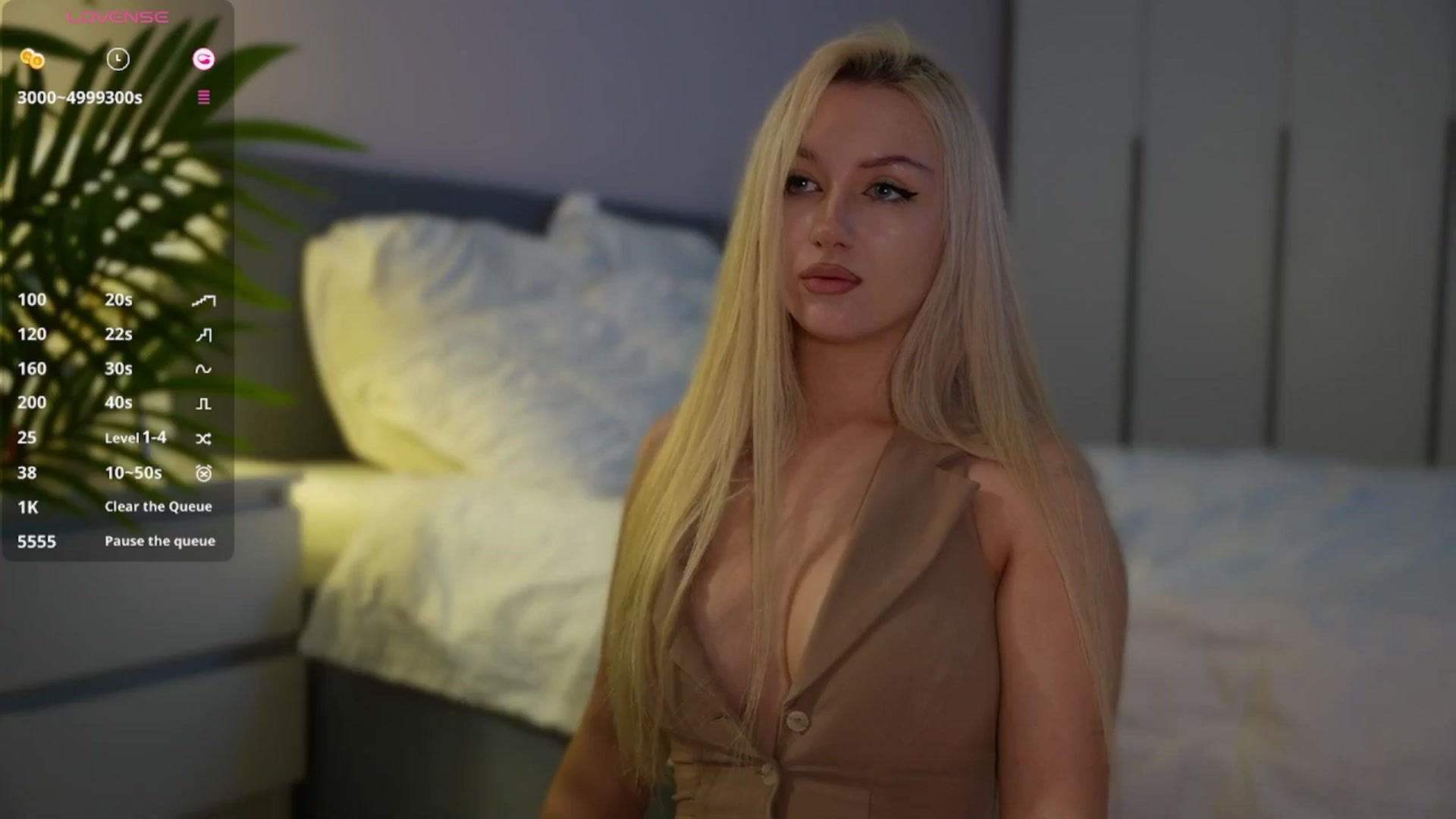 Gallery image thumbnail from Catch_Me's myfreecams stream on, 09/26/2025, 17:19 image 10 of 20