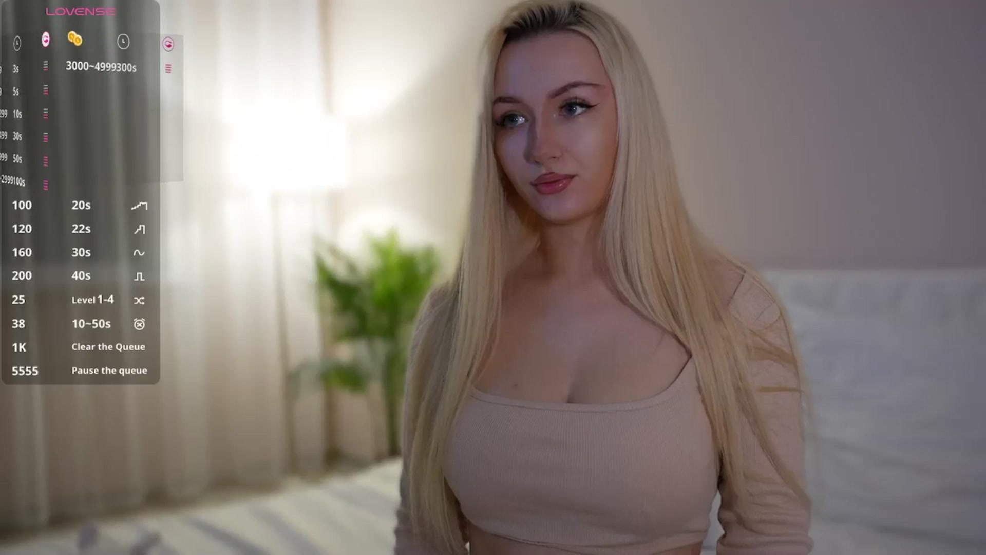 Gallery image thumbnail from Catch_Me's myfreecams stream on, 10/04/2025, 16:36 image 15 of 20