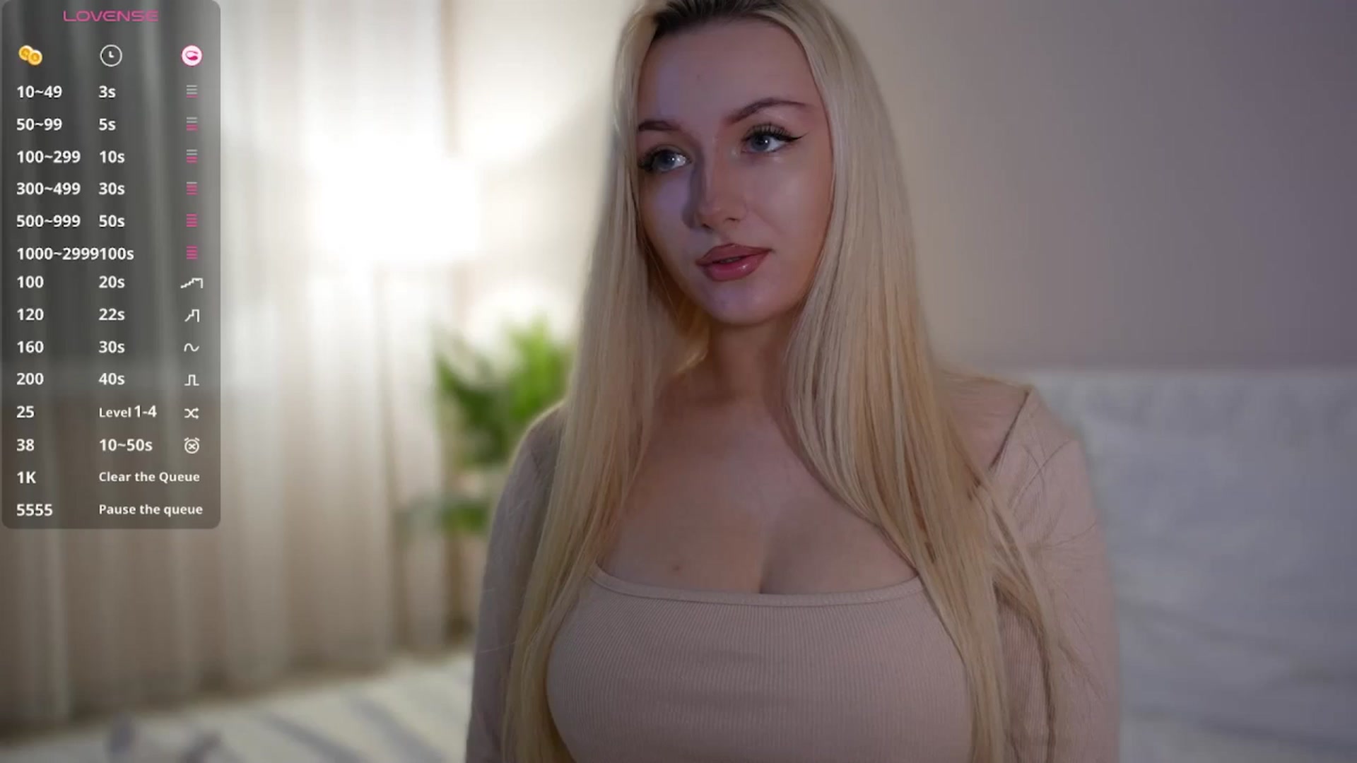Gallery image thumbnail from Catch_Me's myfreecams stream on, 10/04/2025, 16:36 image 17 of 20