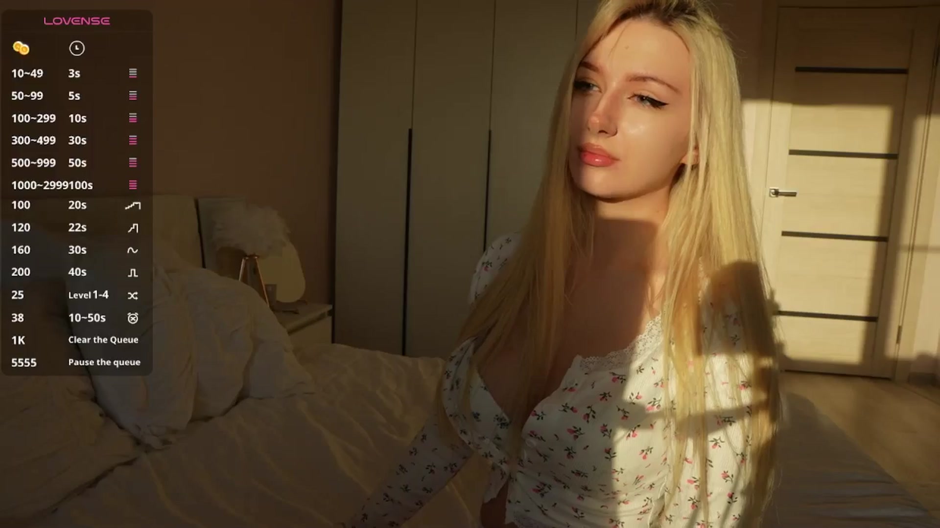 Gallery image thumbnail from Catch_Me's myfreecams stream on, 10/07/2025, 13:00 image 9 of 20