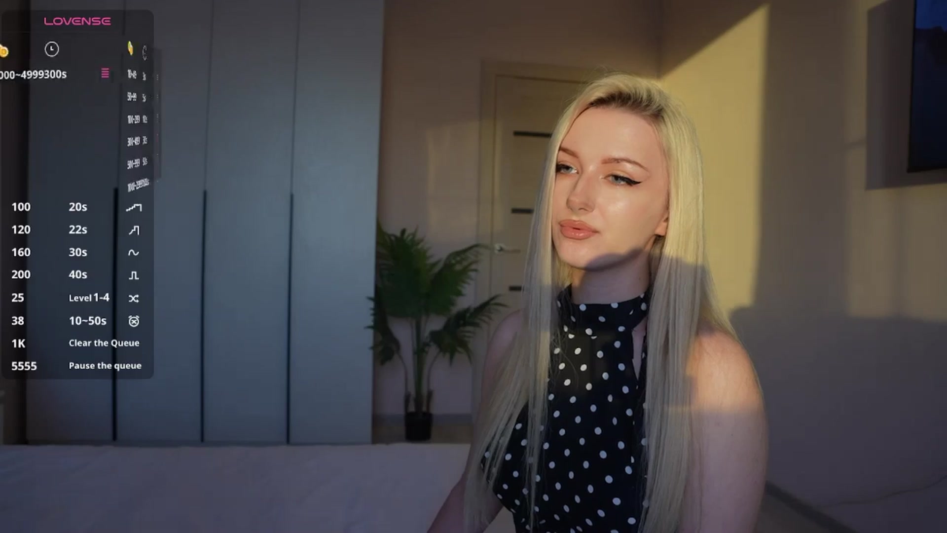 Gallery image thumbnail from Catch_Me's myfreecams stream on, 10/08/2025, 14:01 image 5 of 20