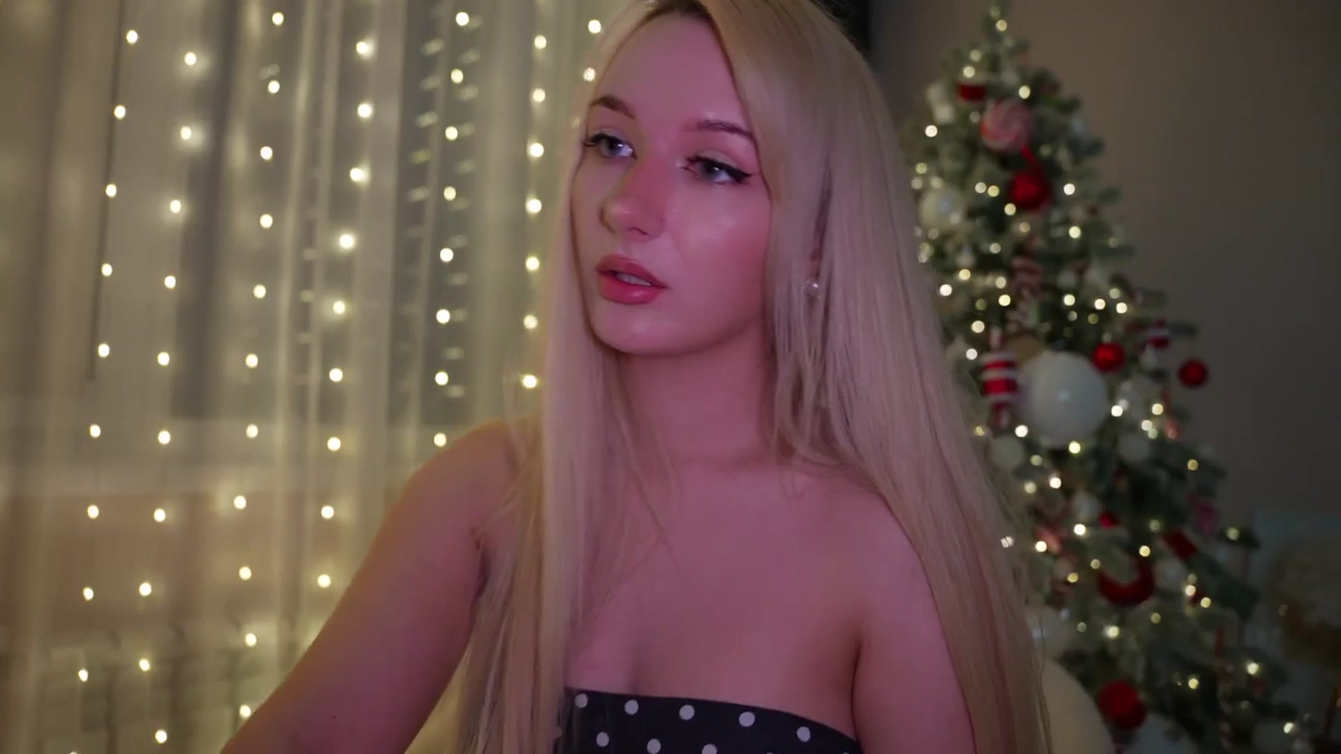 Gallery image thumbnail from Catch_Me's myfreecams stream on, 12/12/2025, 20:11 image 20 of 20