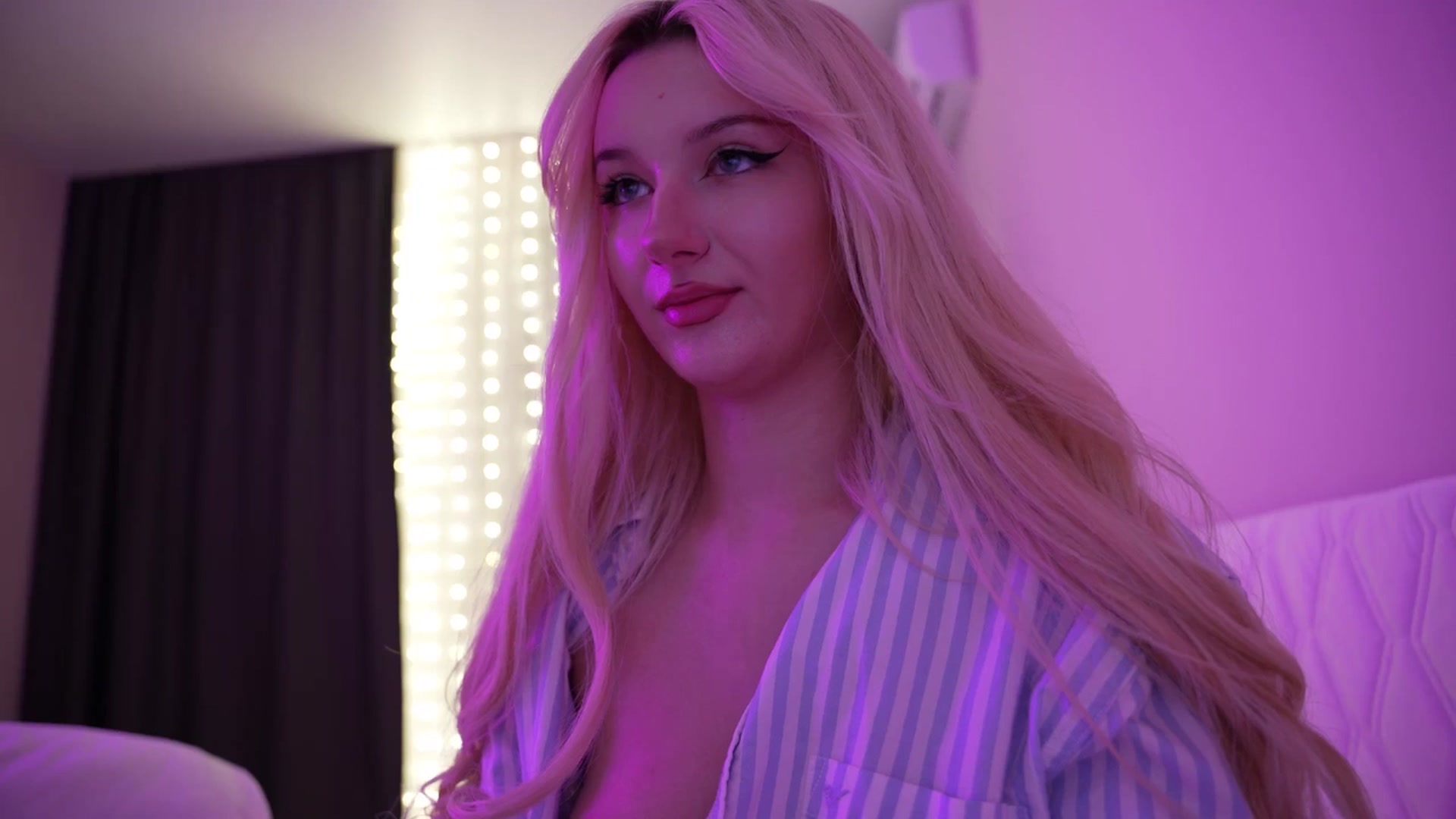 Gallery image thumbnail from Catch_Me's myfreecams stream on, 12/21/2025, 21:36 image 19 of 20