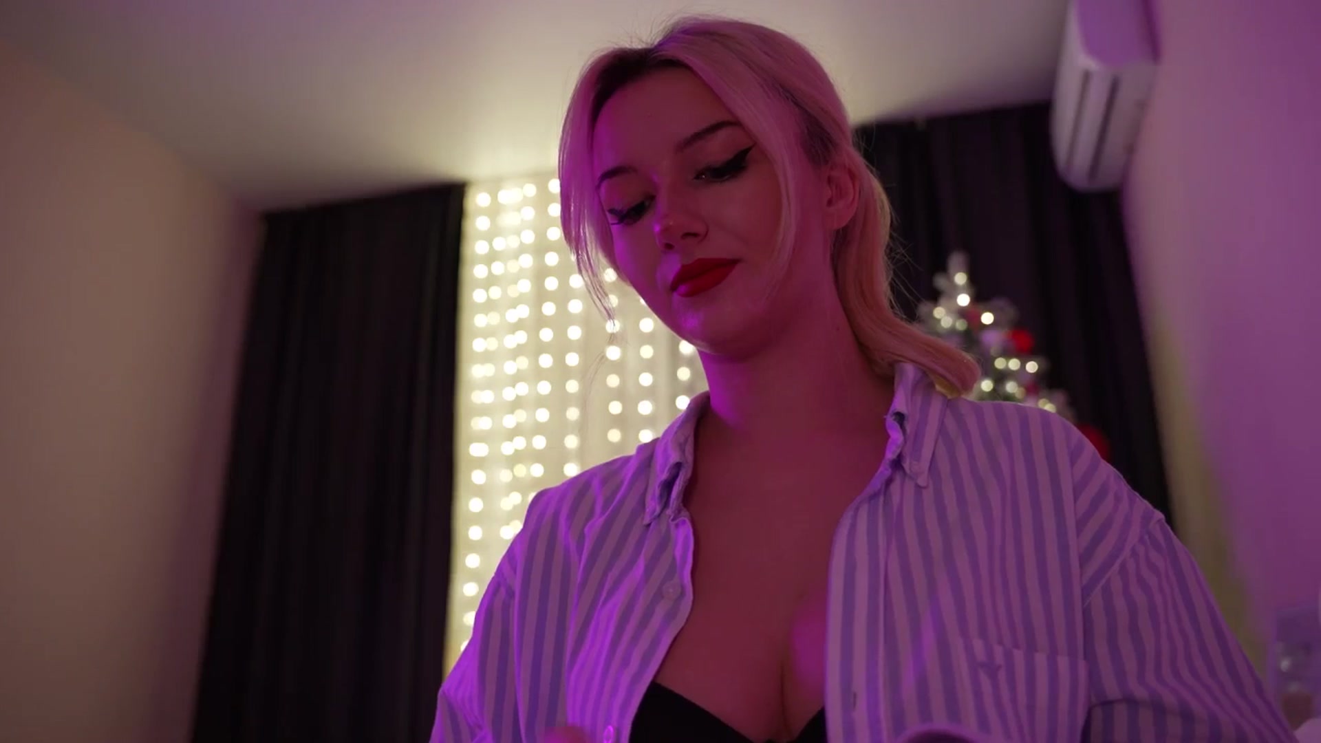 Gallery image thumbnail from Catch_Me's myfreecams stream on, 12/29/2025, 20:04 image 10 of 20