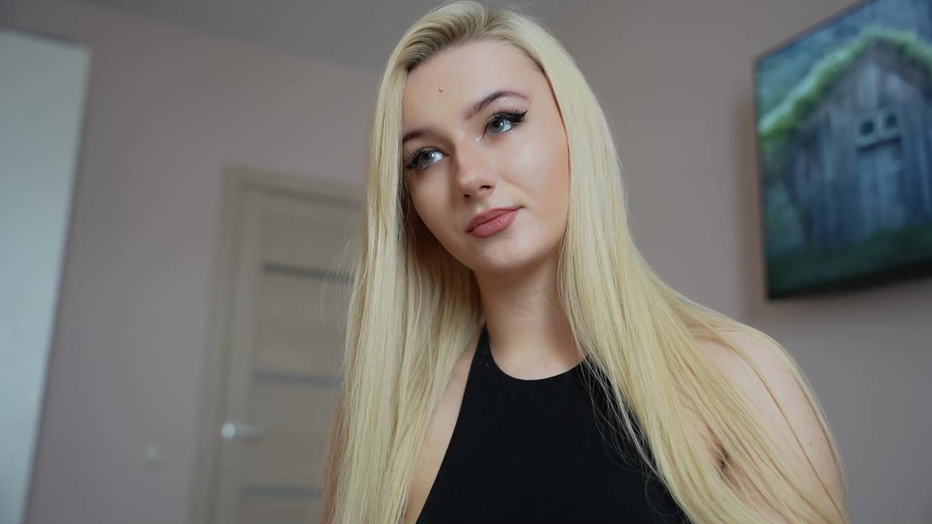 Gallery image thumbnail from Catch_Me's myfreecams stream on, 02/16/2026, 08:19 image 4 of 20
