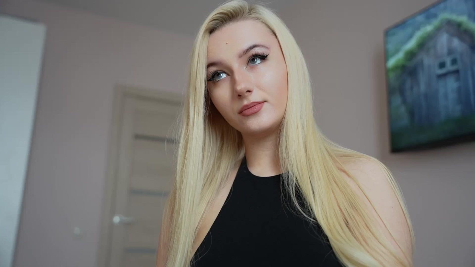 Gallery image thumbnail from Catch_Me's myfreecams stream on, 02/16/2026, 08:19 image 6 of 20