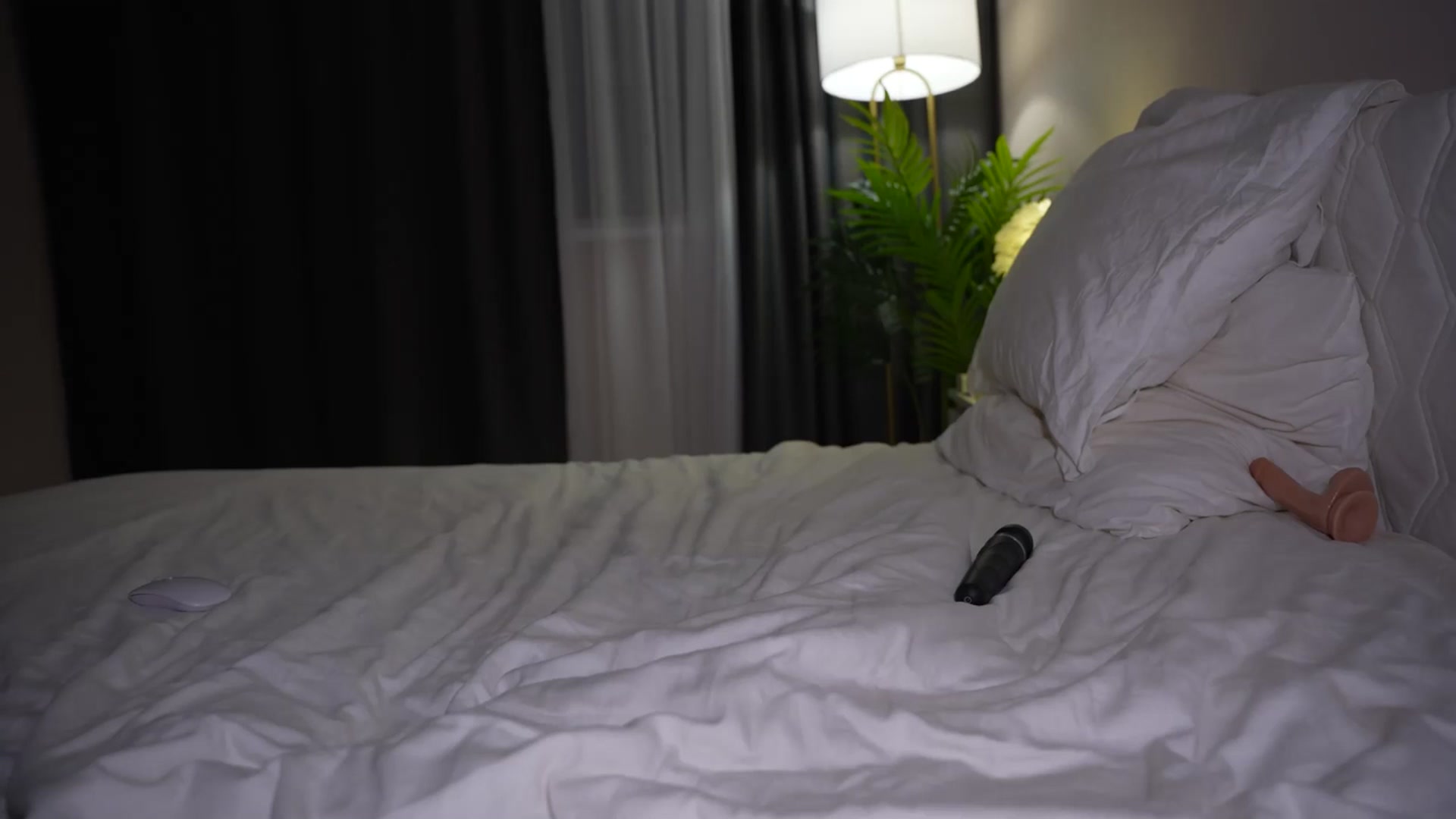 Gallery image thumbnail from Catch_Me's myfreecams stream on, 04/18/2026, 23:56 image 7 of 20