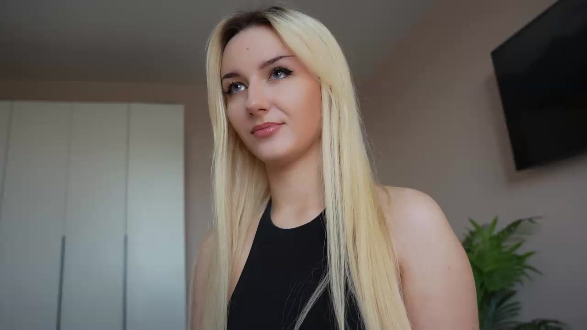 Gallery image thumbnail from Catch_Me's myfreecams stream on, 06/02/2026, 14:56 image 4 of 20