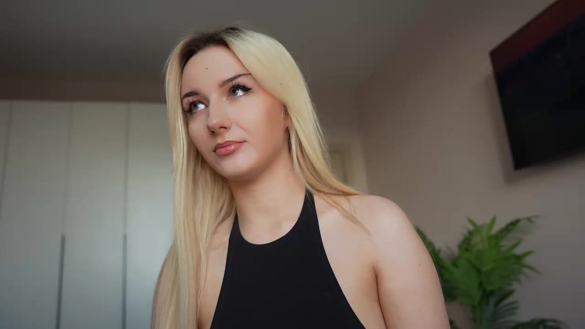 Gallery image thumbnail from Catch_Me's myfreecams stream on, 06/02/2026, 14:56 image 7 of 20