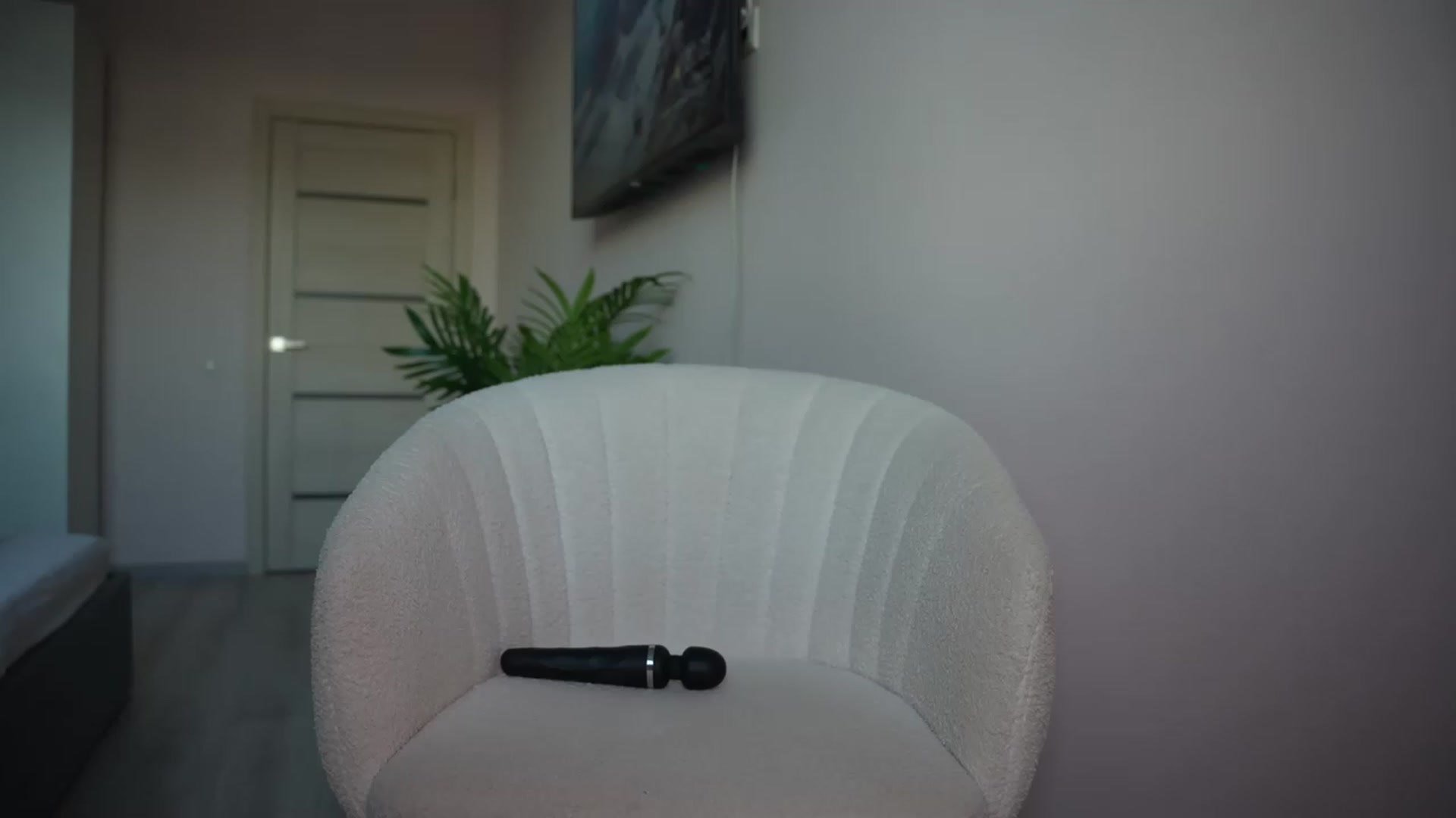 Gallery image thumbnail from Catch_Me's myfreecams stream on, 06/03/2026, 16:09 image 17 of 20