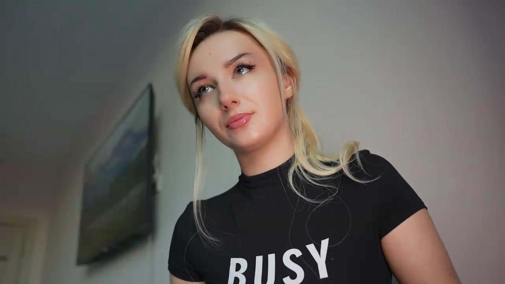 Gallery image thumbnail from Catch_Me's myfreecams stream on, 06/03/2026, 16:09 image 7 of 20