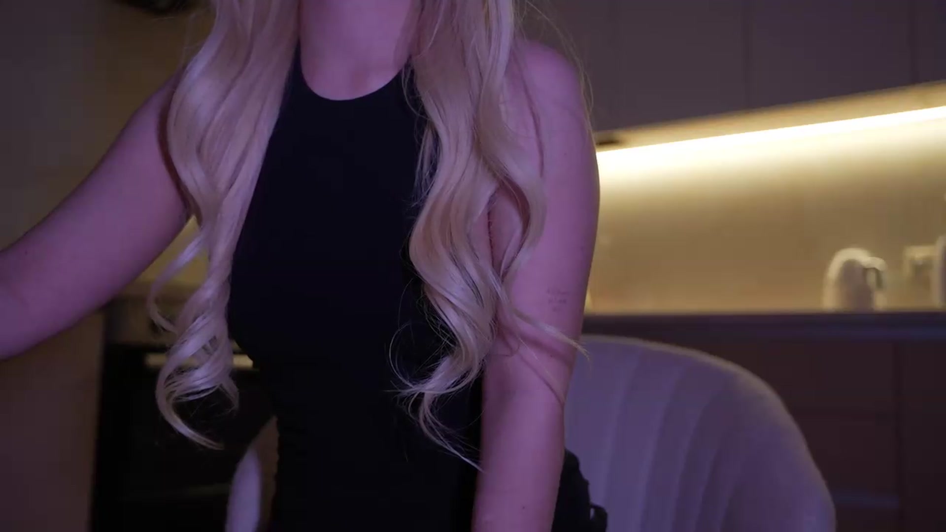 Gallery image thumbnail from Catch_Me's myfreecams stream on, 06/03/2026, 22:27 image 5 of 20
