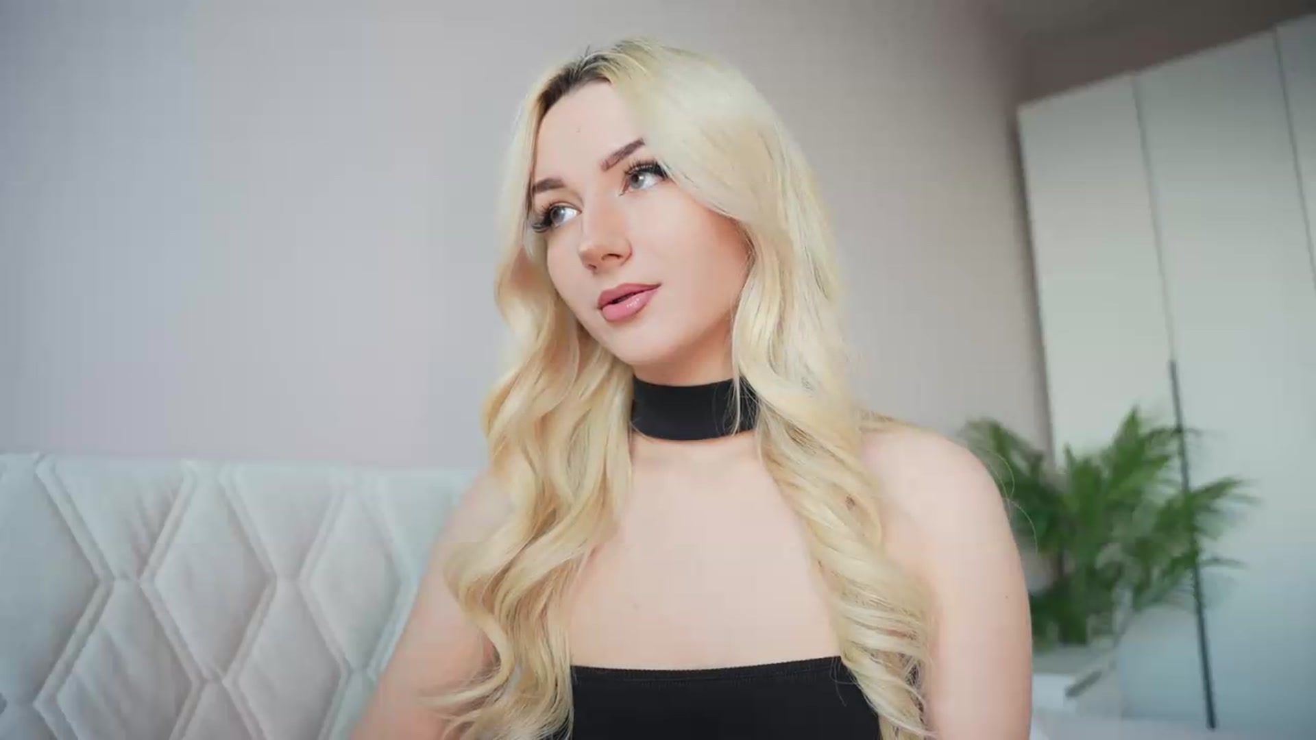 Gallery image thumbnail from Catch_Me's myfreecams stream on, 07/30/2026, 16:04 image 9 of 20