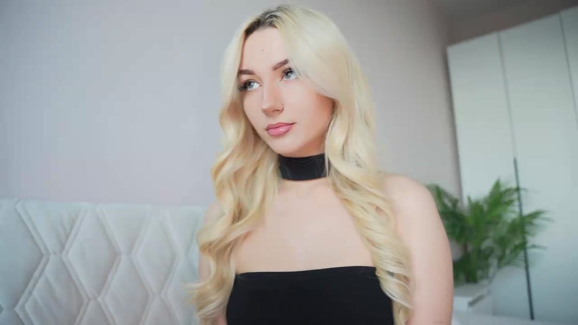 Gallery image thumbnail from Catch_Me's myfreecams stream on, 07/30/2026, 16:04 image 4 of 20