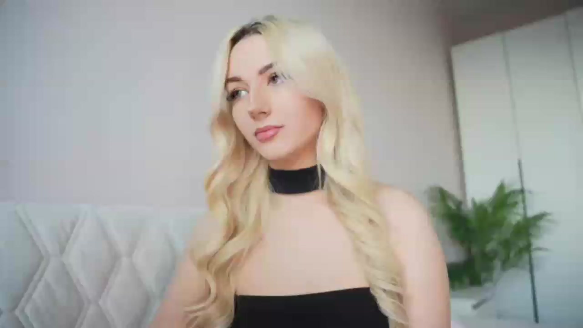 Gallery image thumbnail from Catch_Me's myfreecams stream on, 07/30/2026, 16:04 image 6 of 20