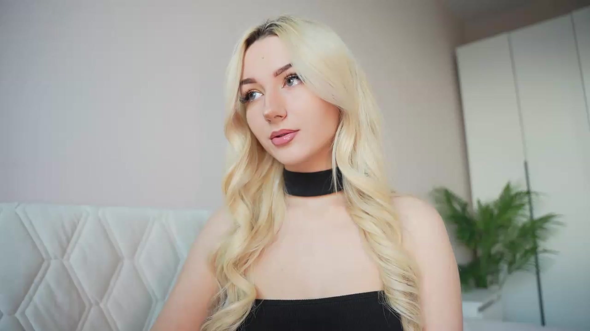 Gallery image thumbnail from Catch_Me's myfreecams stream on, 07/30/2026, 16:04 image 11 of 20