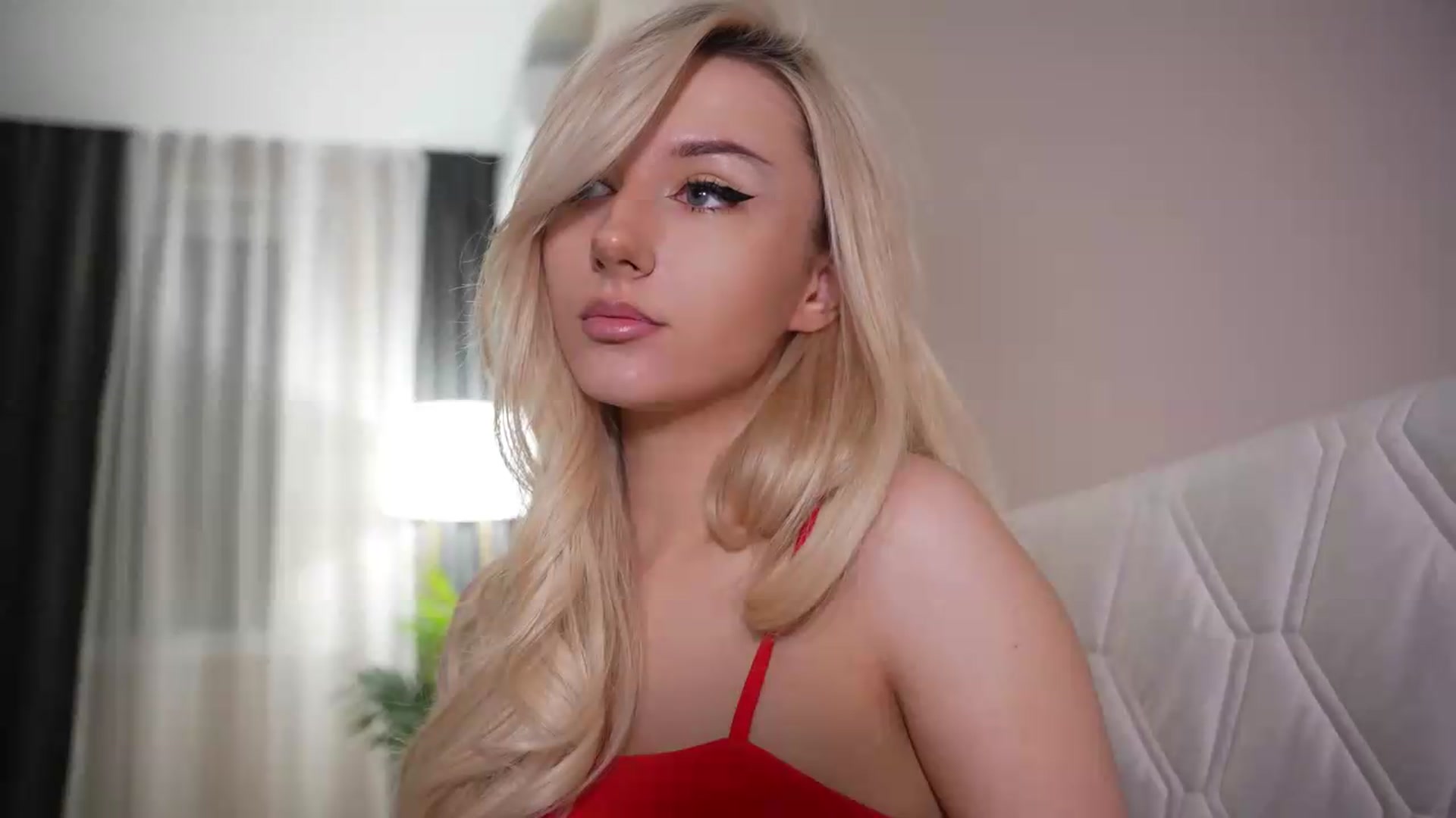 Gallery image thumbnail from Catch_Me's myfreecams stream on, 08/08/2026, 18:53 image 2 of 20