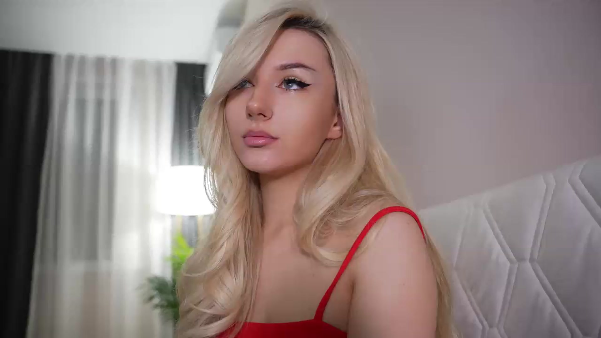 Gallery image thumbnail from Catch_Me's myfreecams stream on, 08/08/2026, 18:53 image 1 of 20