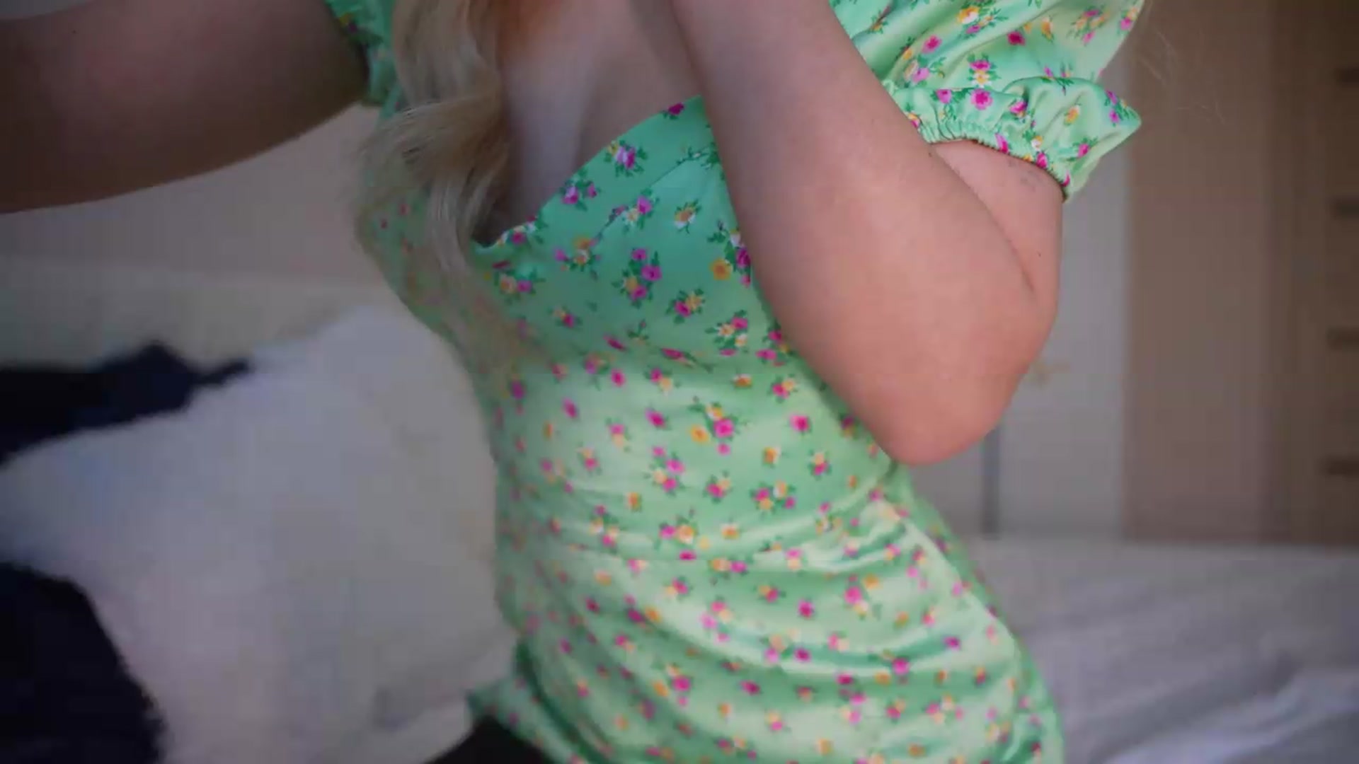Gallery image thumbnail from Catch_Me's myfreecams stream on, 08/17/2026, 16:42 image 4 of 20