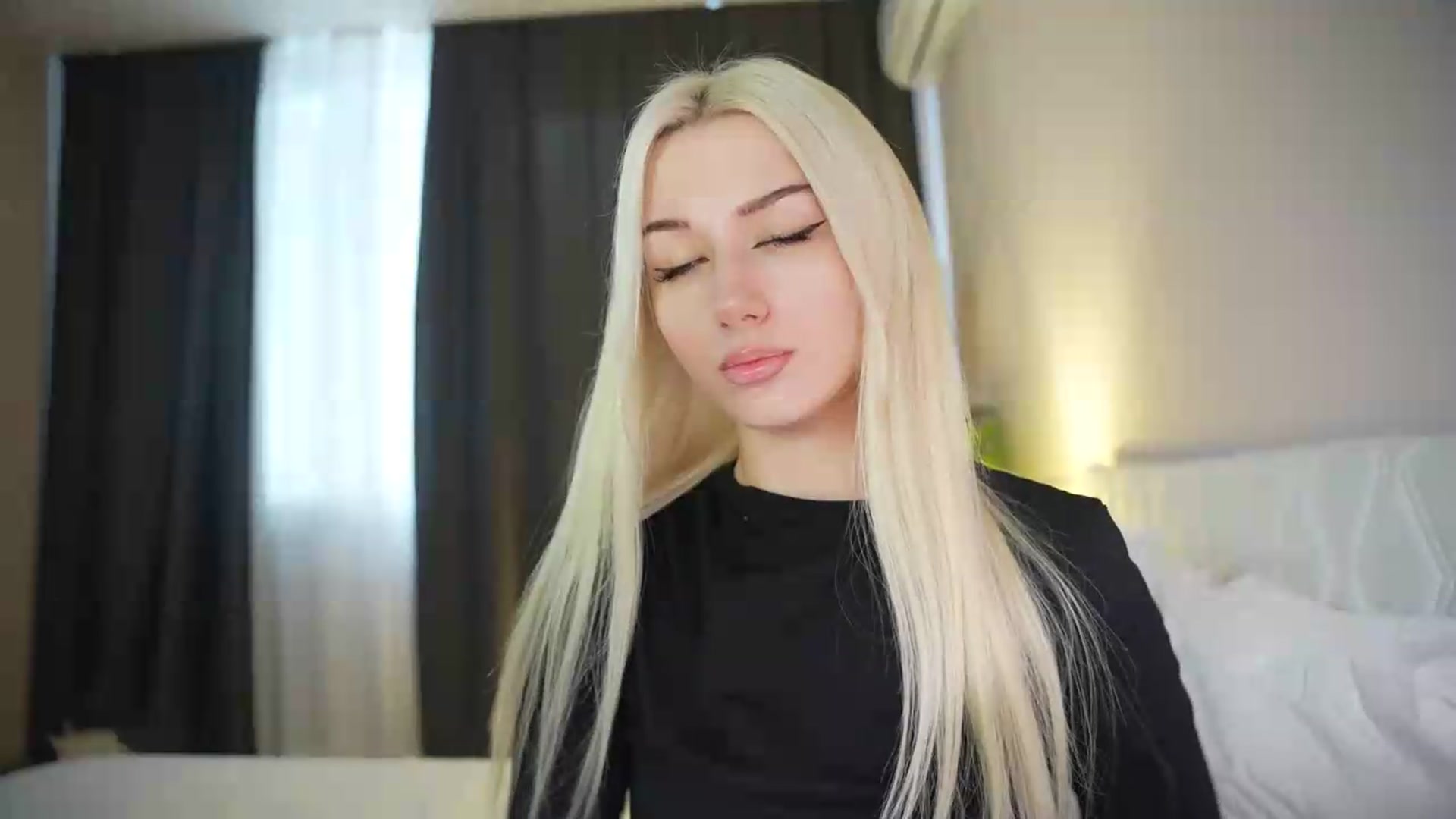Gallery image thumbnail from Catch_Me's myfreecams stream on, 09/11/2026, 03:32 image 2 of 20