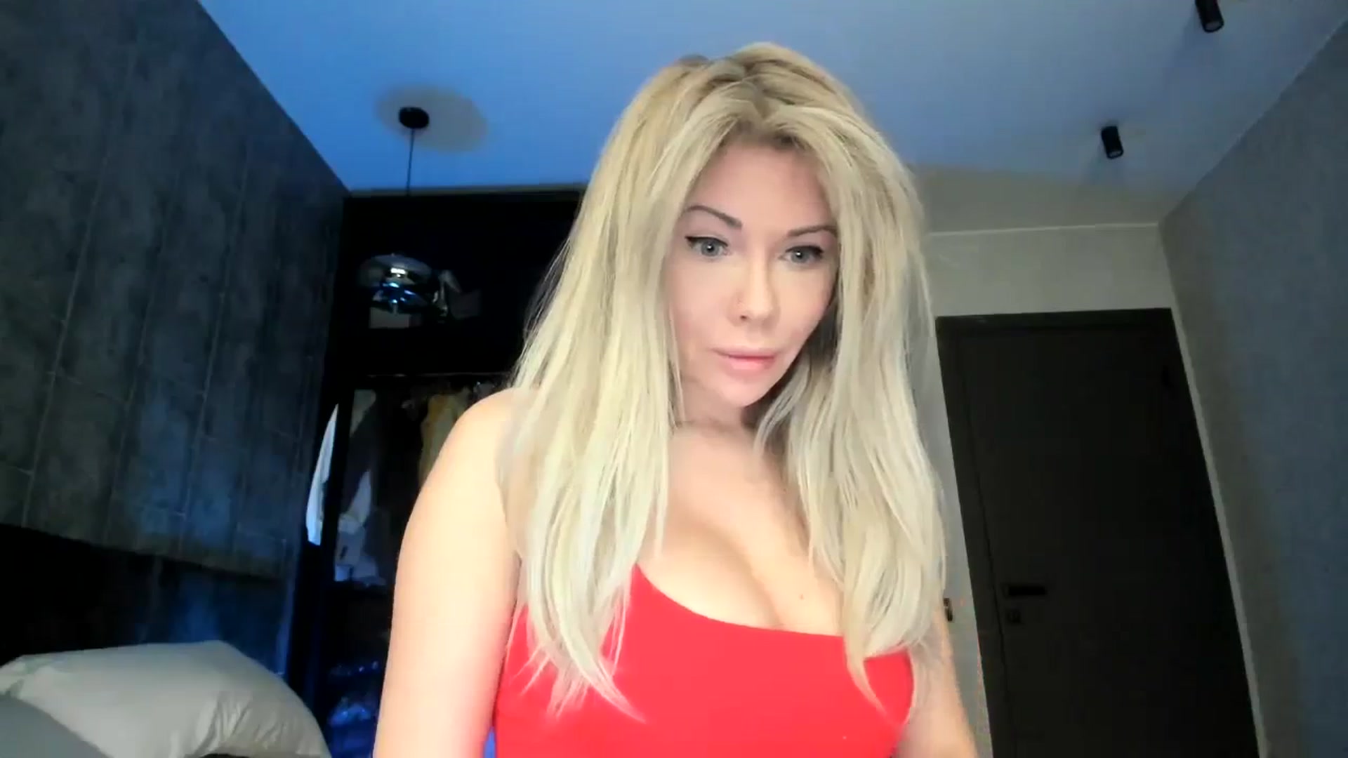 Gallery image thumbnail from Catch_me_'s myfreecams stream on, 10/07/2023, 06:54 image 2 of 20