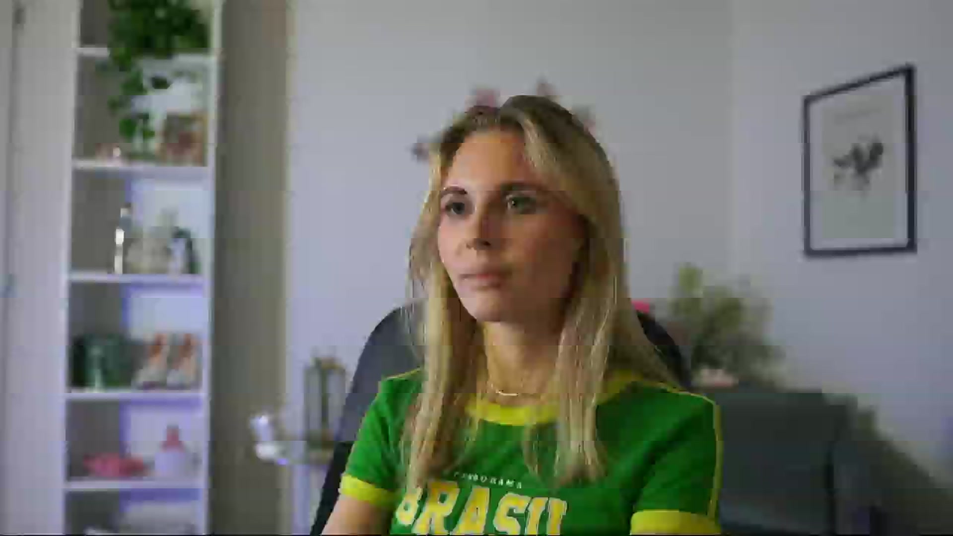 Gallery image thumbnail from Catecrago_'s myfreecams stream on, 02/08/2025, 17:46 image 5 of 20